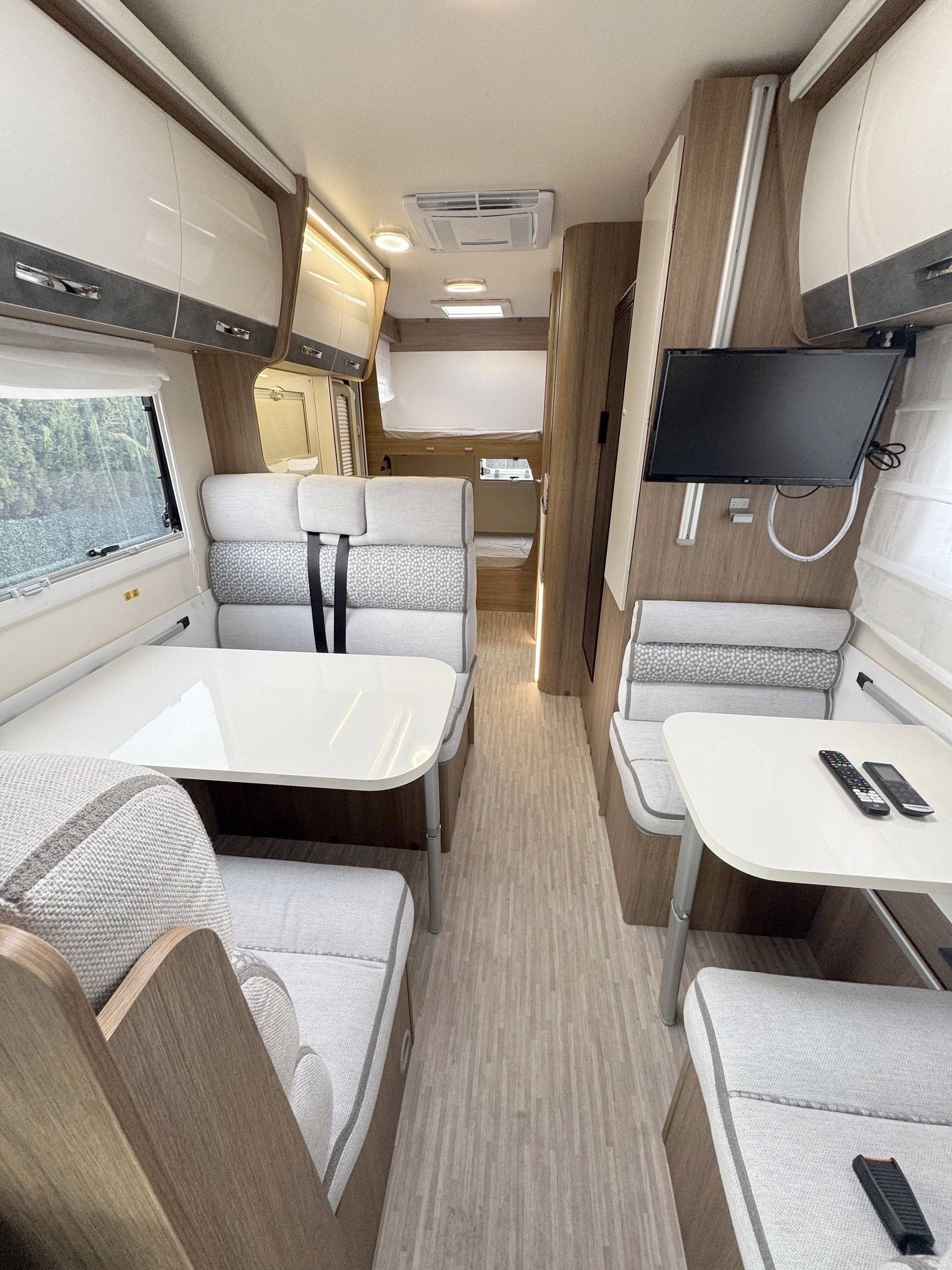 Menjador Fiat DUCATO - Yescapa