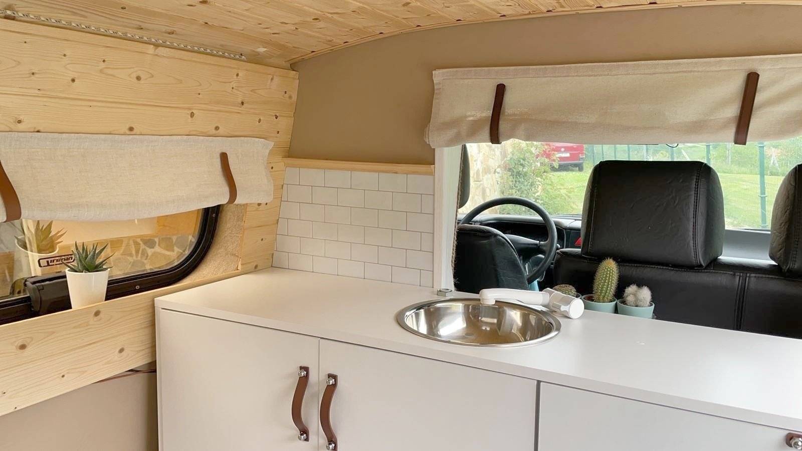 Kitchen Volkswagen Transporter - Yescapa