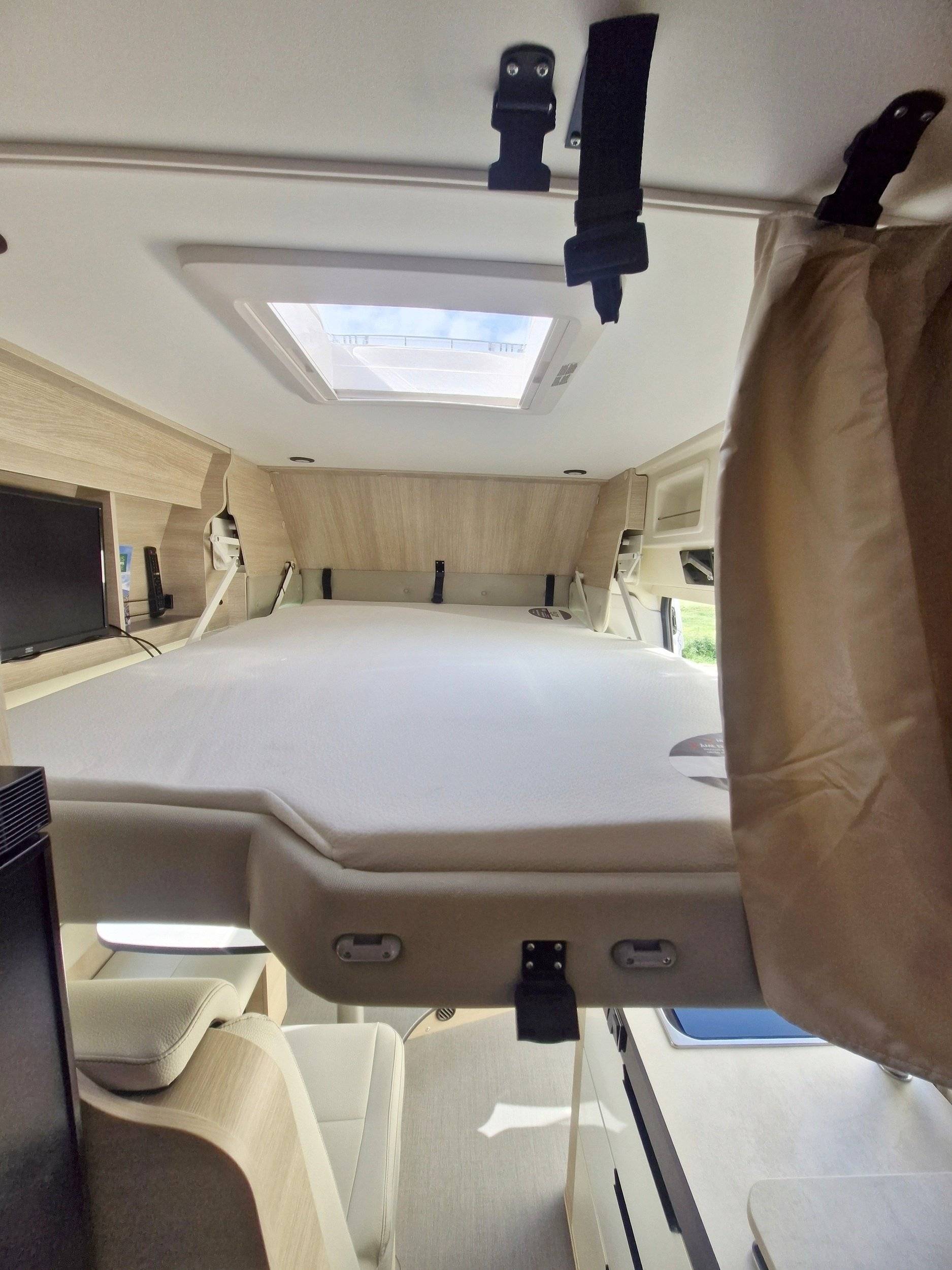 Couchages Fiat Ducato 2,2 140cv - Yescapa