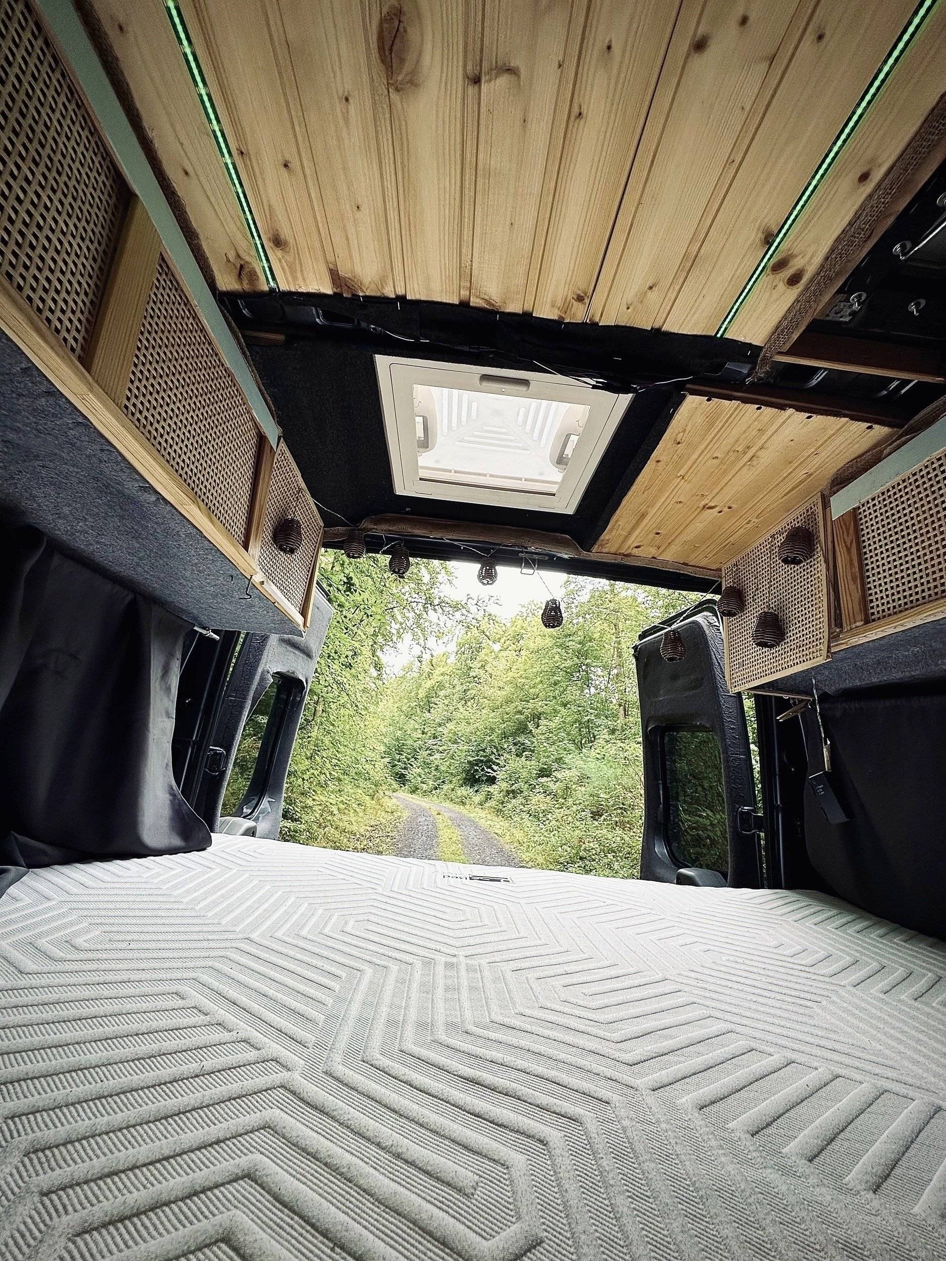 Joly Camp FORD TRANSIT