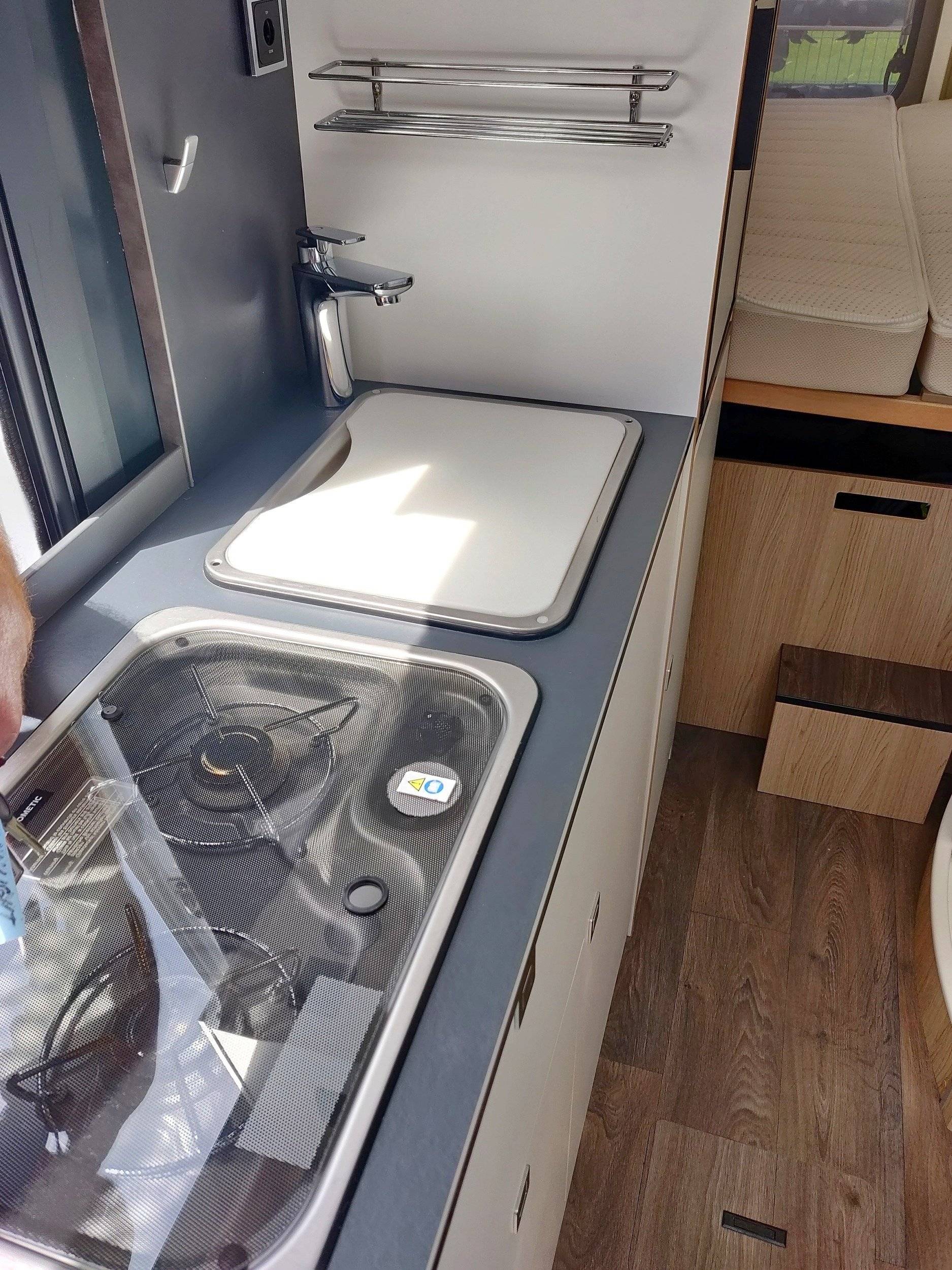 Sunlight Sunlight Cliff Adventure