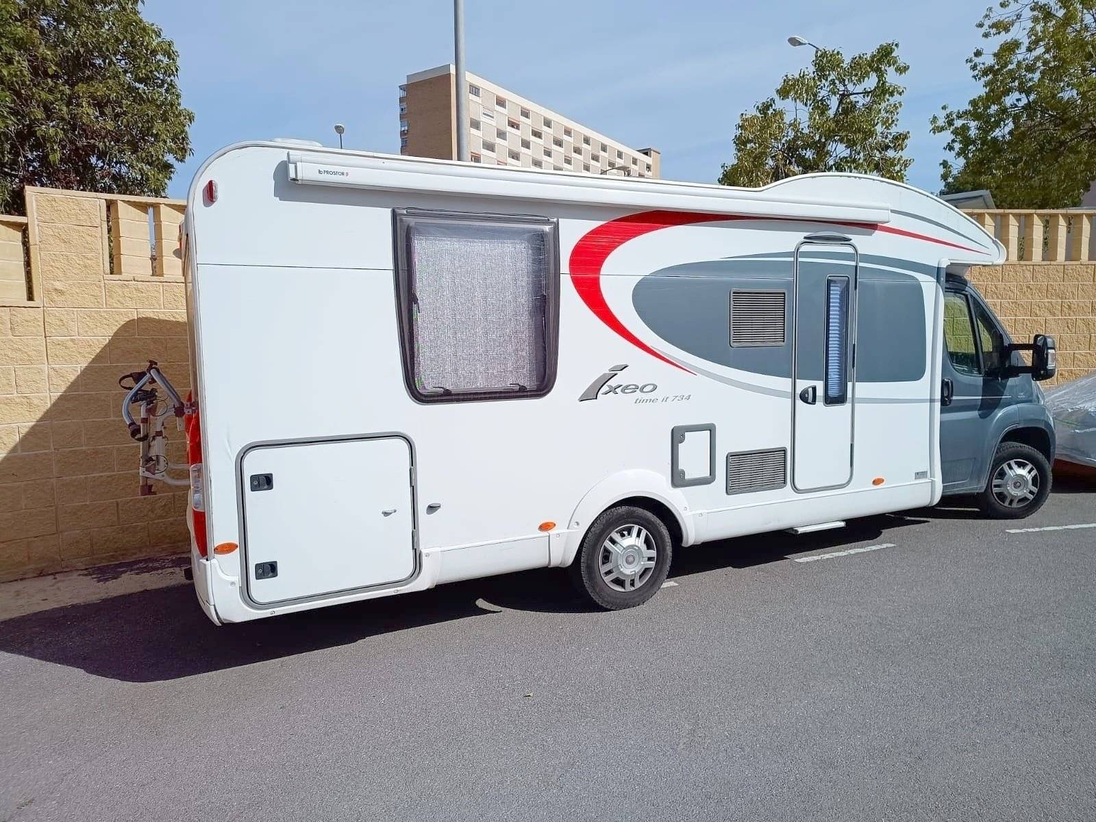 Front view from 3/4 Fiat Fiat ducato - Yescapa