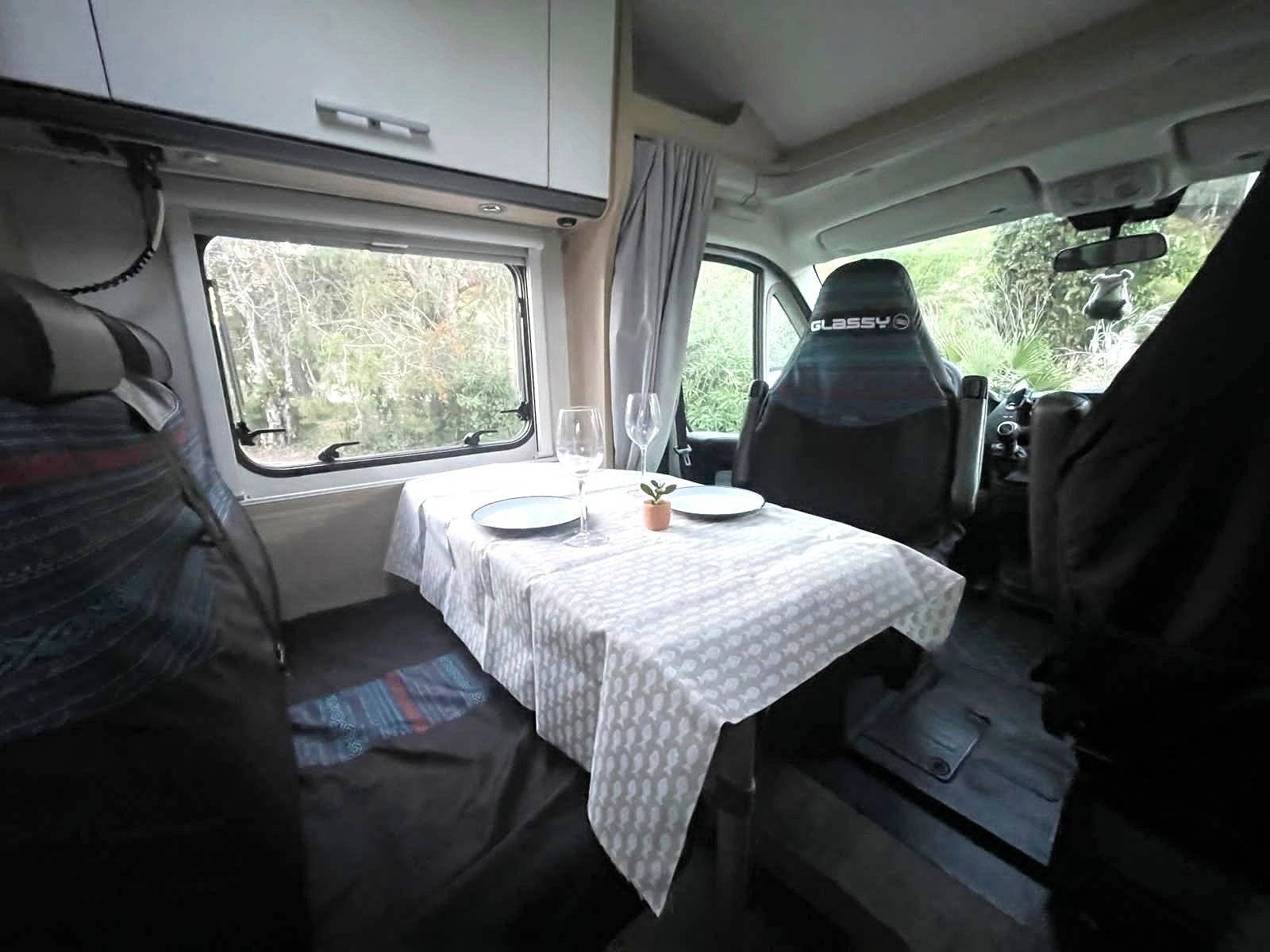 Comedor Citroën - Yescapa