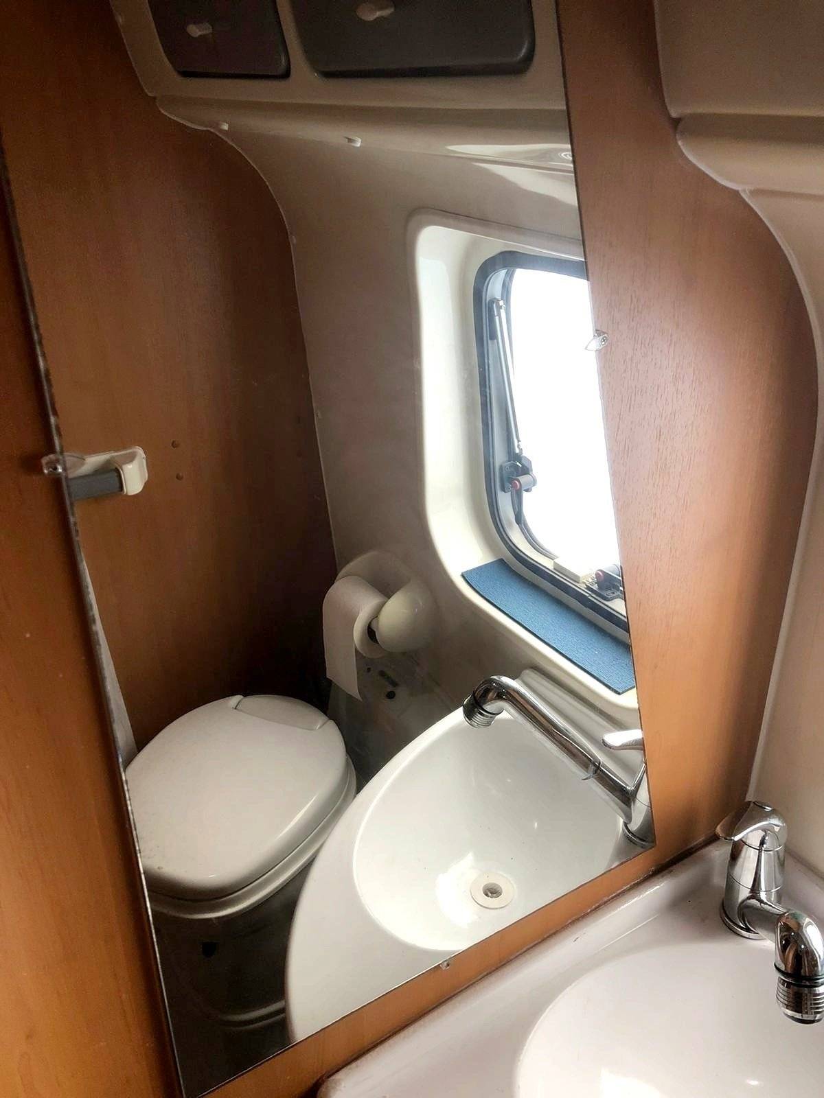 Challenger vany 04 prestige