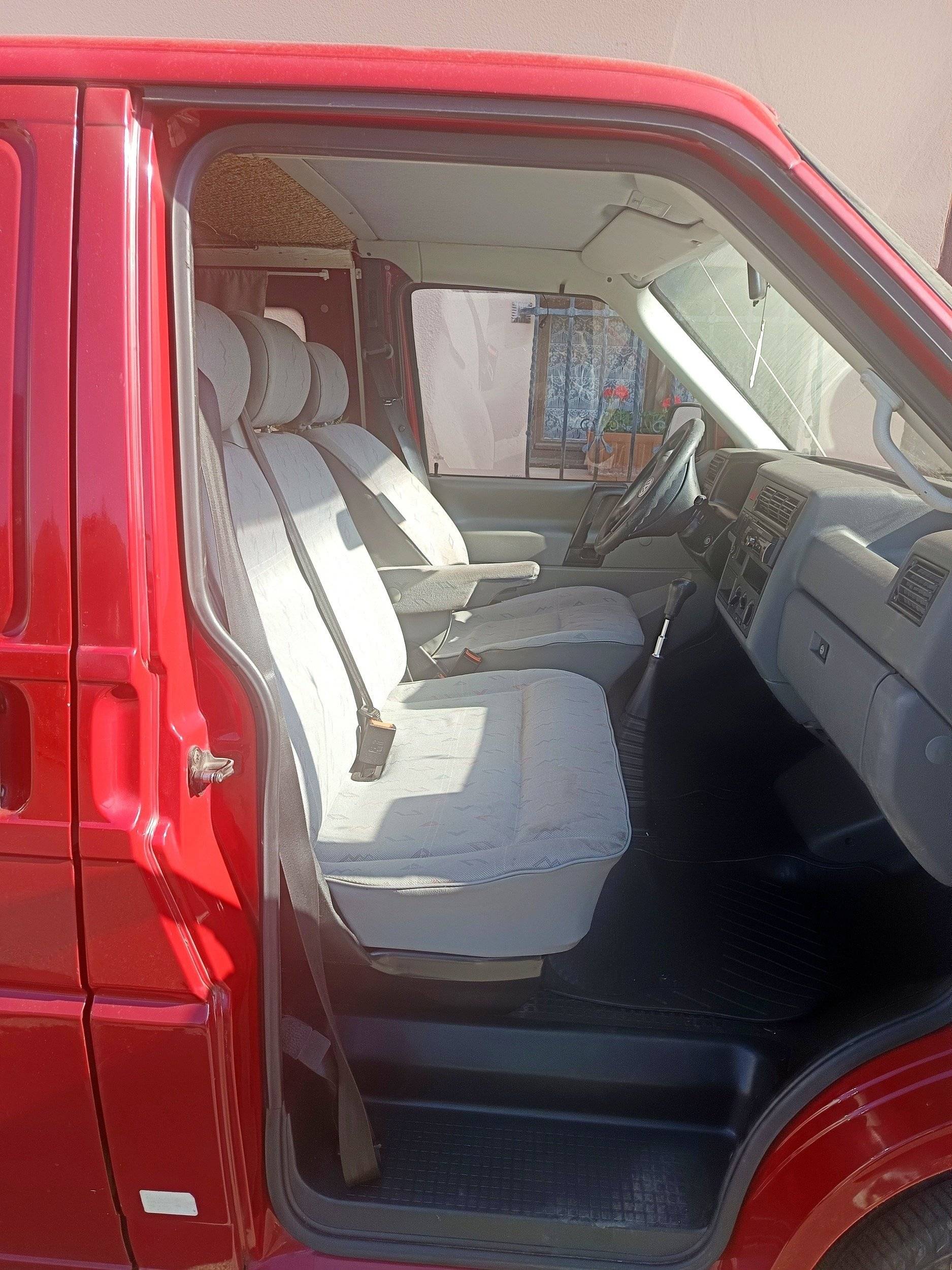 Cabina di guida Volkswagen 2,5 l 130 ch - Yescapa