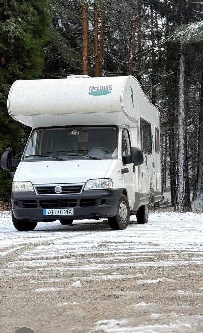 Front view from 3/4 Fiat Ducato - Yescapa