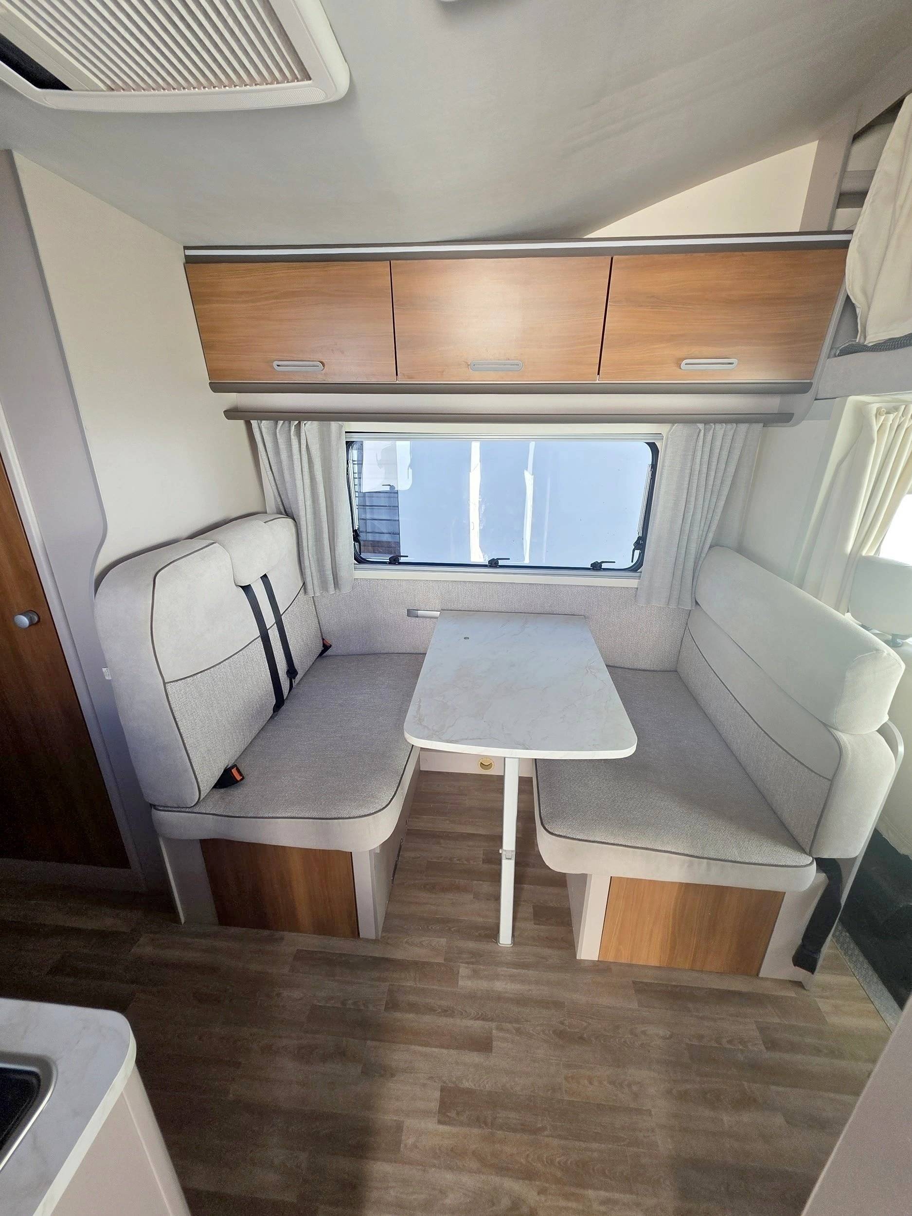 Essecke Renault Hygge 5 - Yescapa