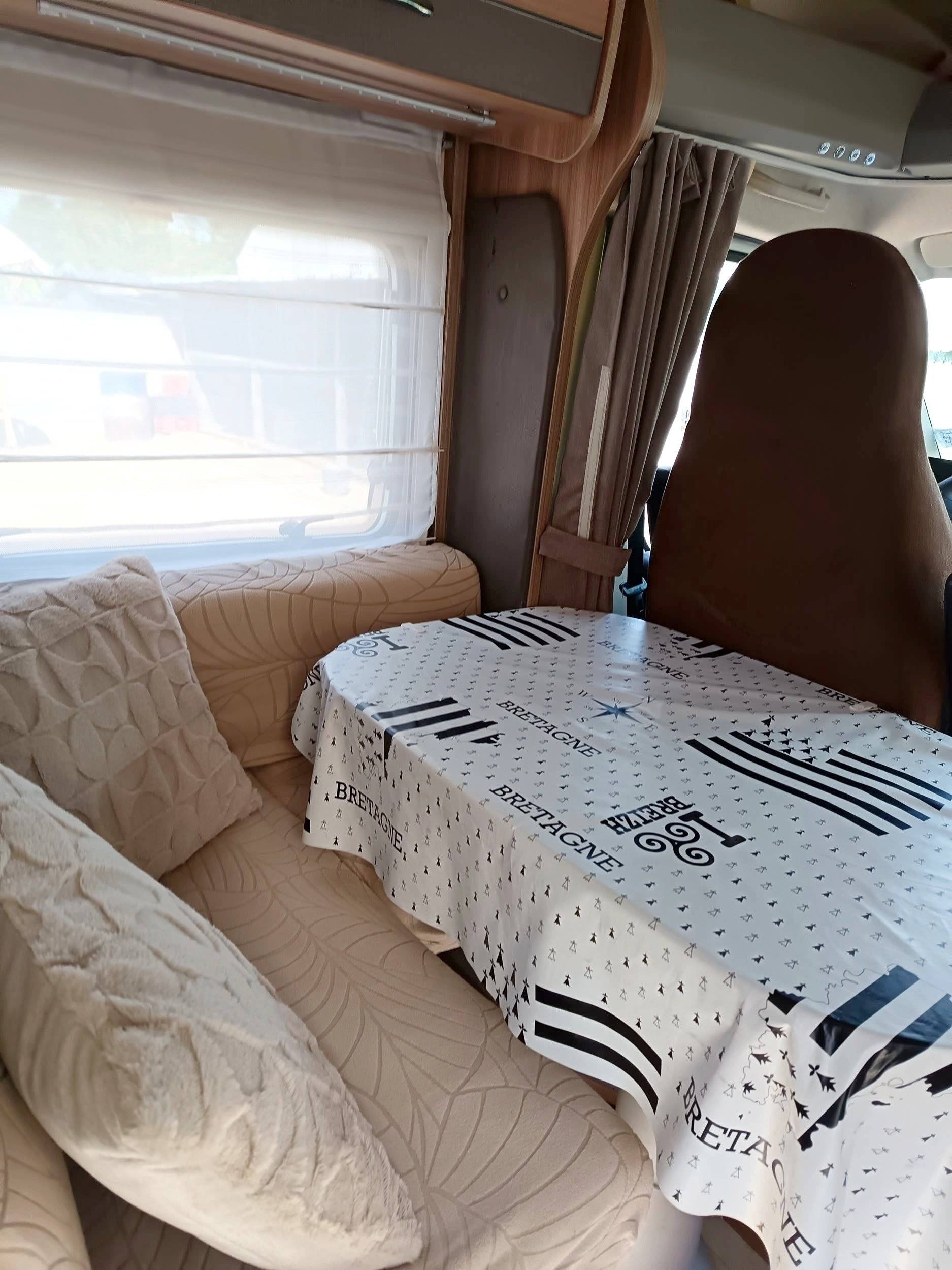 Challenger Fiat/2,3 l 130 ch.