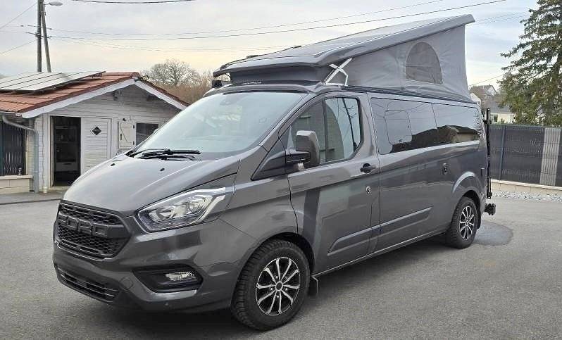 Vista del vehicle angle davanter Ford ford transit - Yescapa
