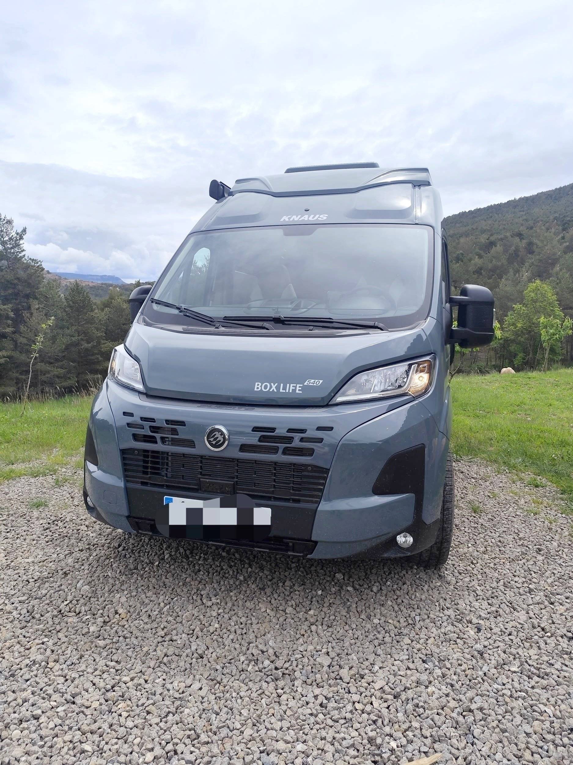 Front view from 3/4 Fiat - Yescapa