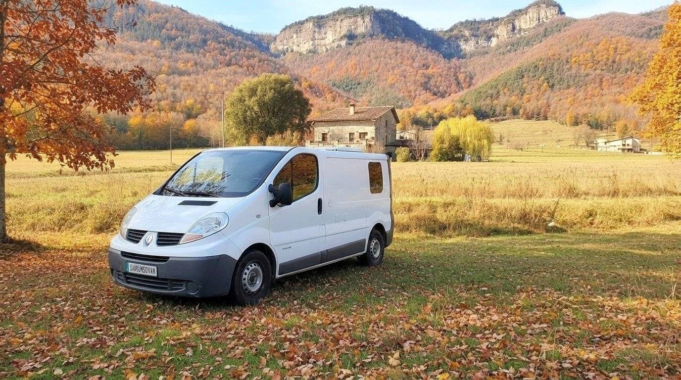 schräge Vorderansicht Renault Renault - Yescapa