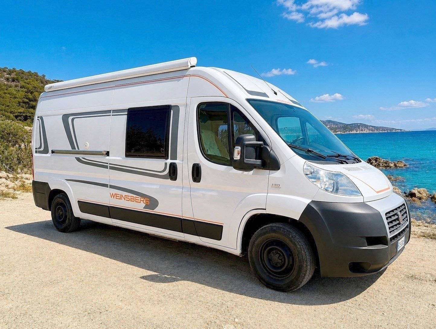 Vista frontale a ¾ Fiat 2,3 l 130 ch - Yescapa