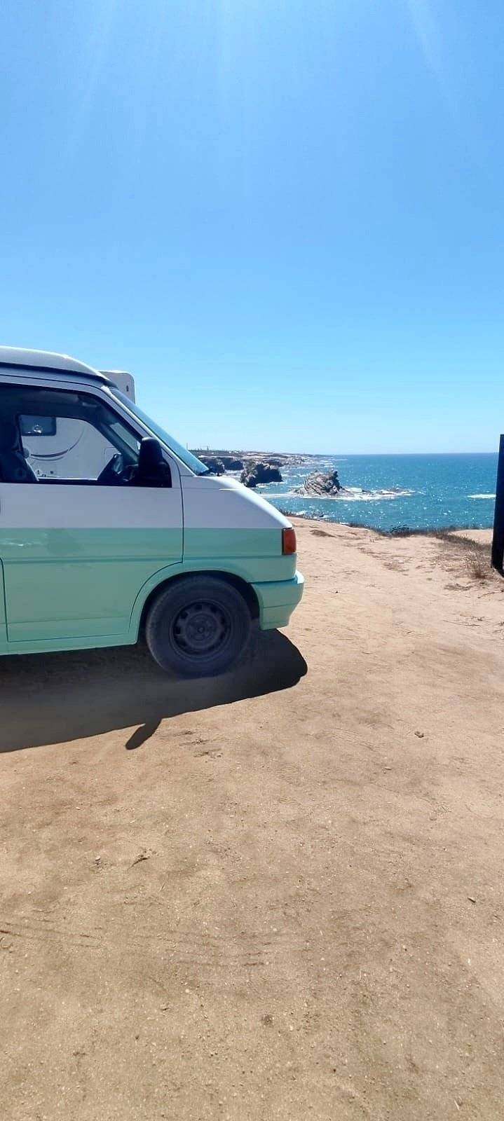 Vue avant de 3/4 Volkswagen - Yescapa