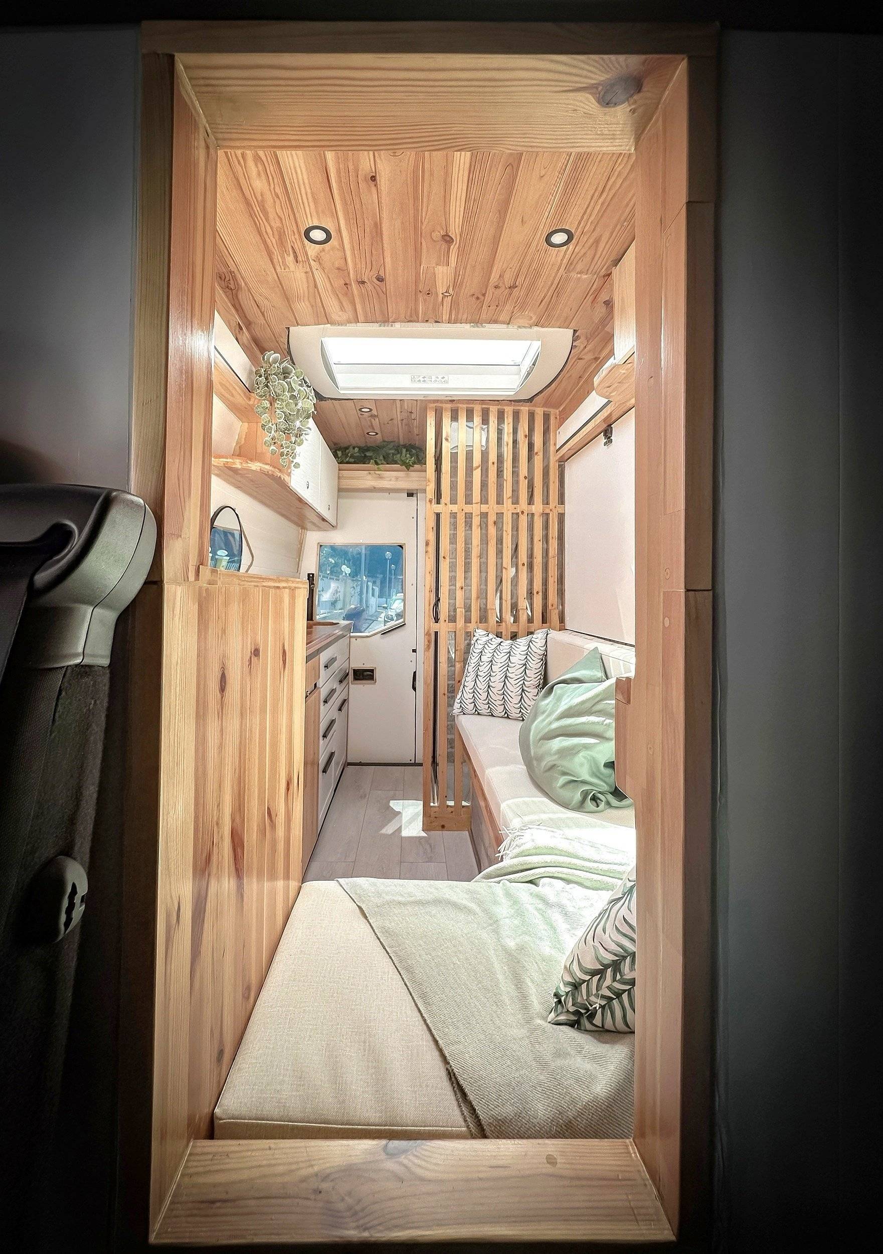 SIRIGAITA_Van Life Renault Master