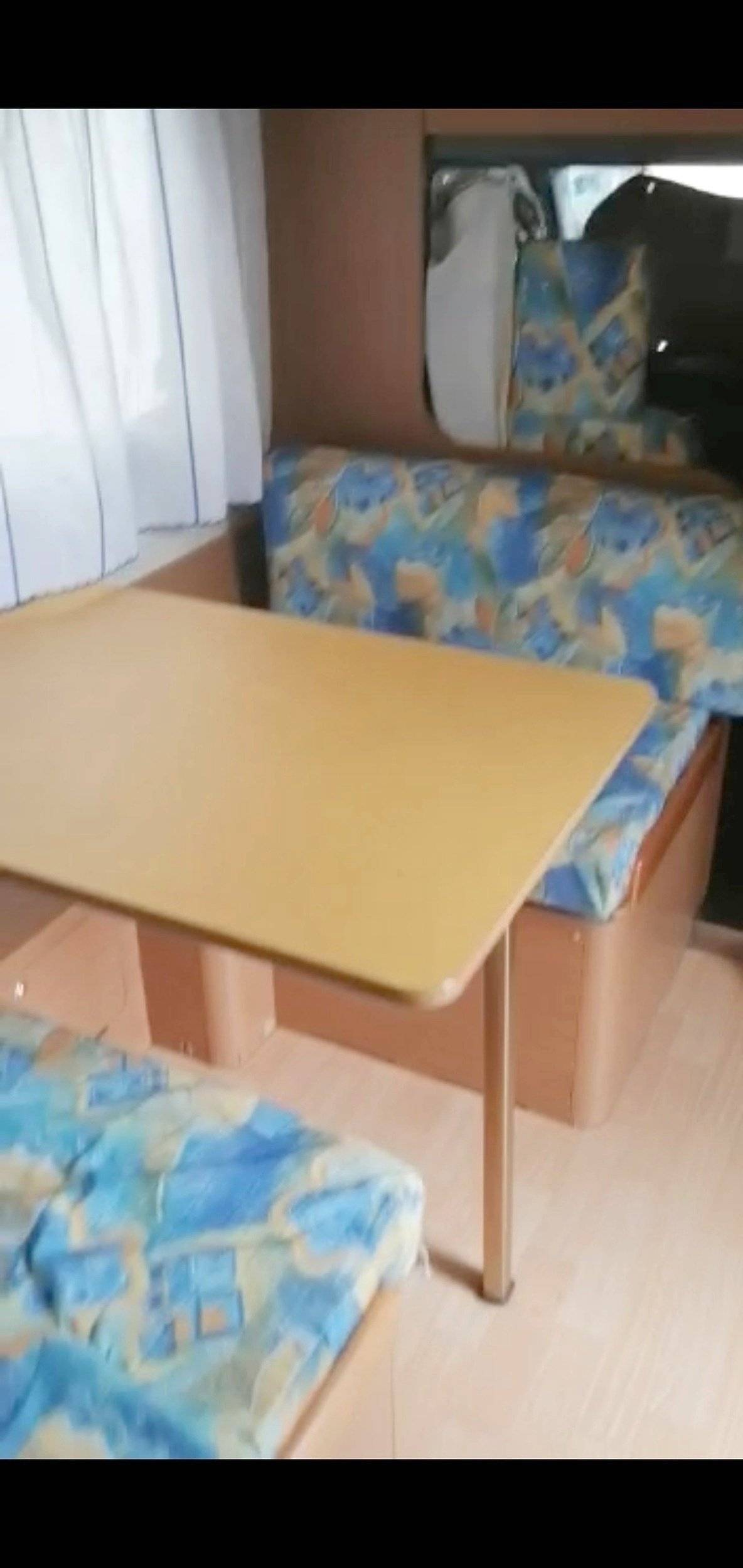 Dining Area Fiat - Yescapa