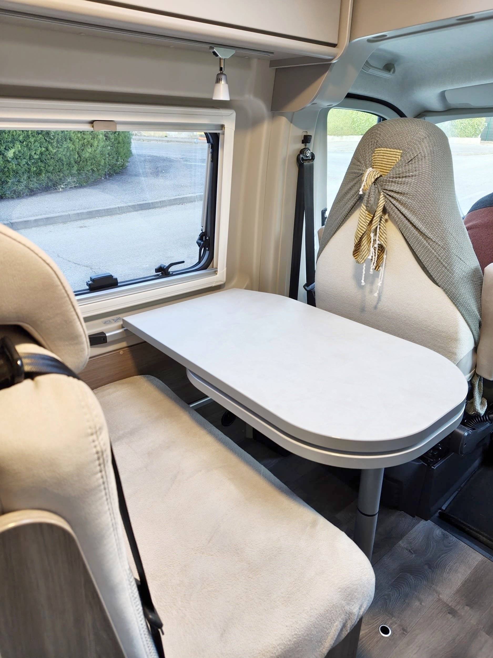 Carado Peugeot boxer