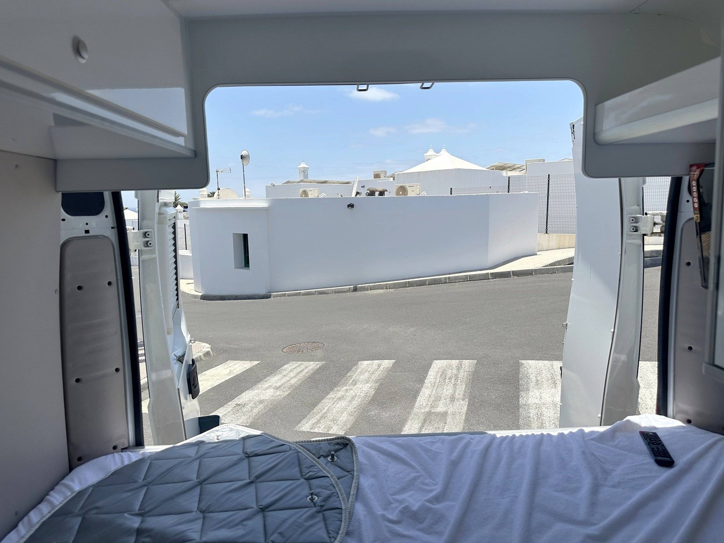 Dormidas Peugeot Boxer 2.2 BlueHDi 140 CV - Yescapa
