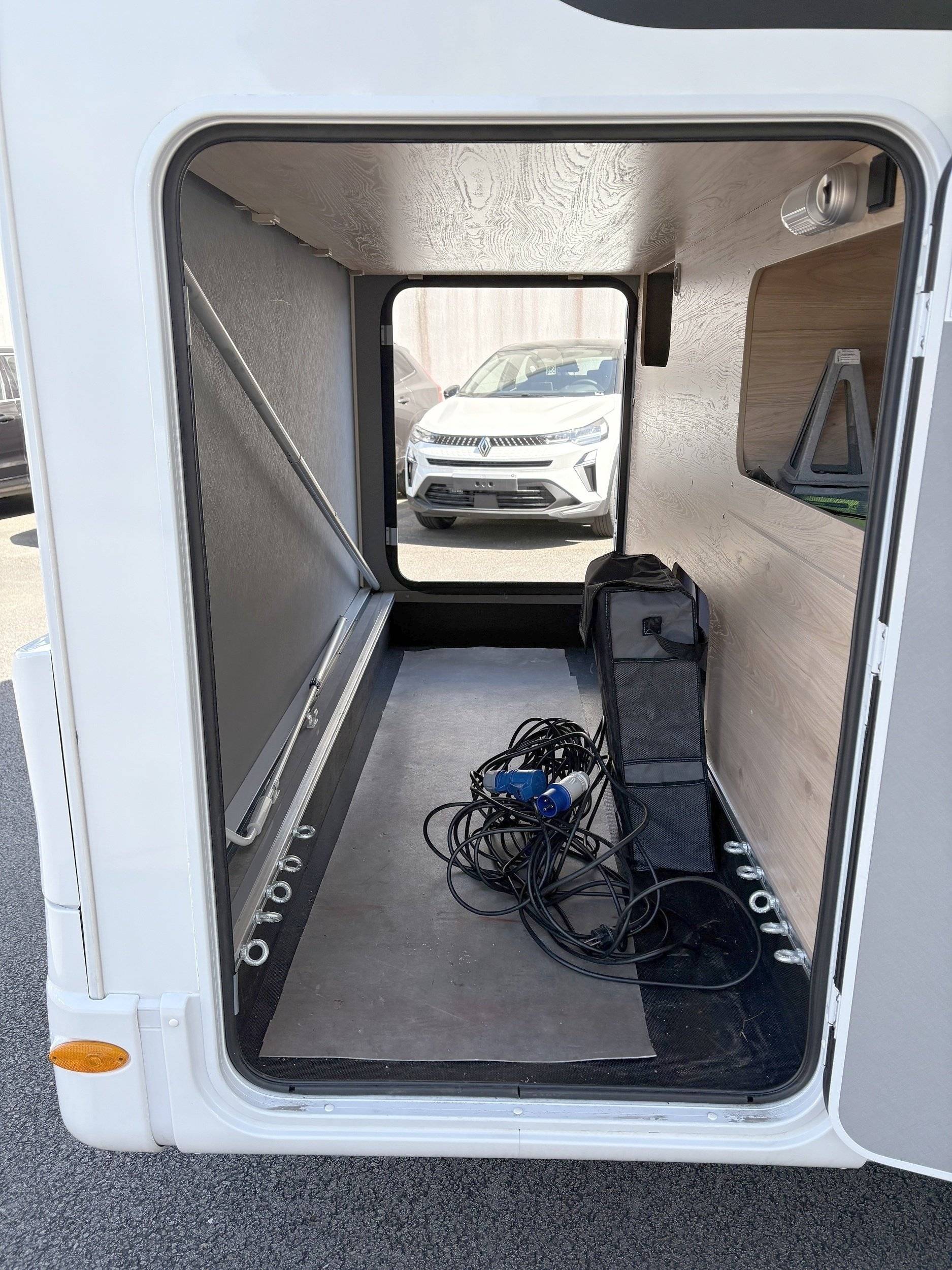 Dethleffs JUST CAMP T 6812EB