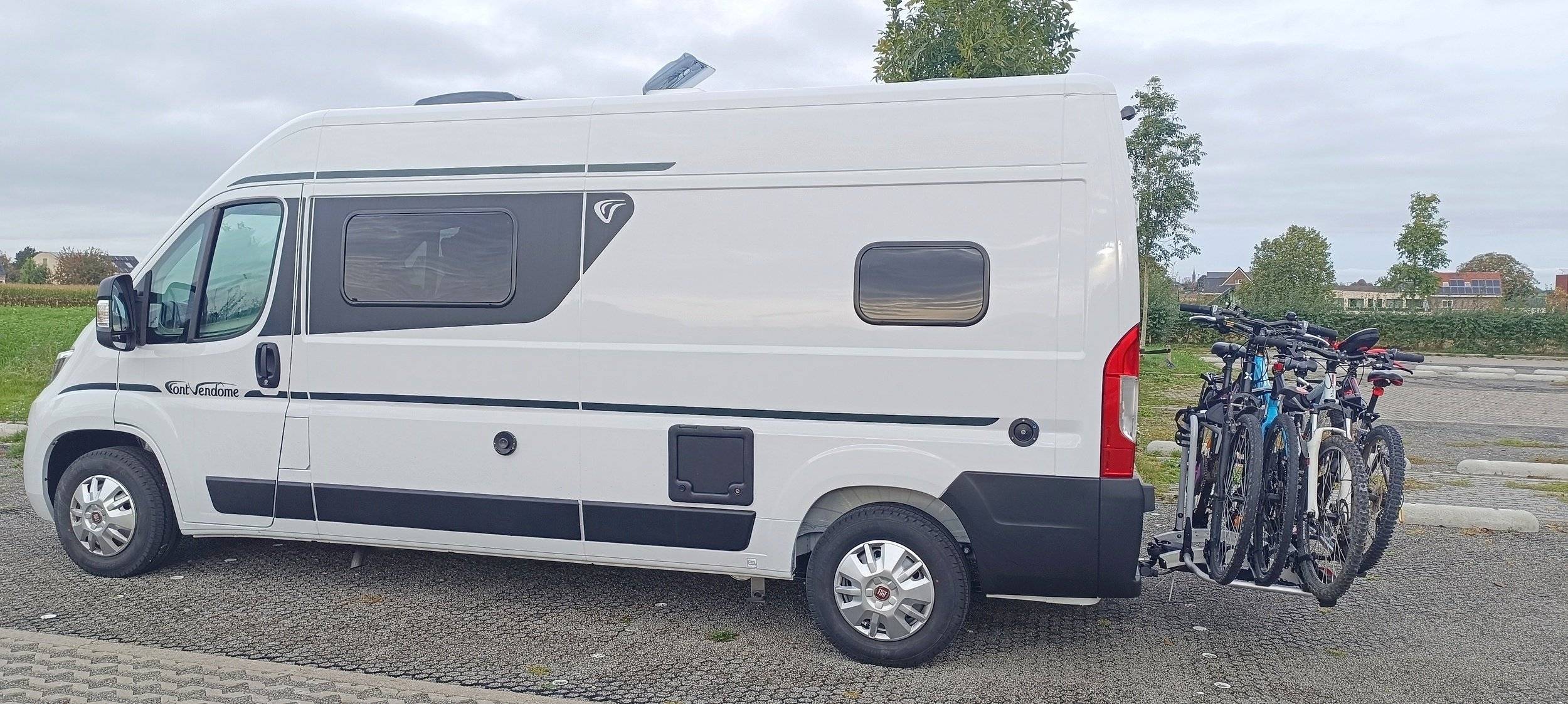 Font Vendôme font vendôme leader camp