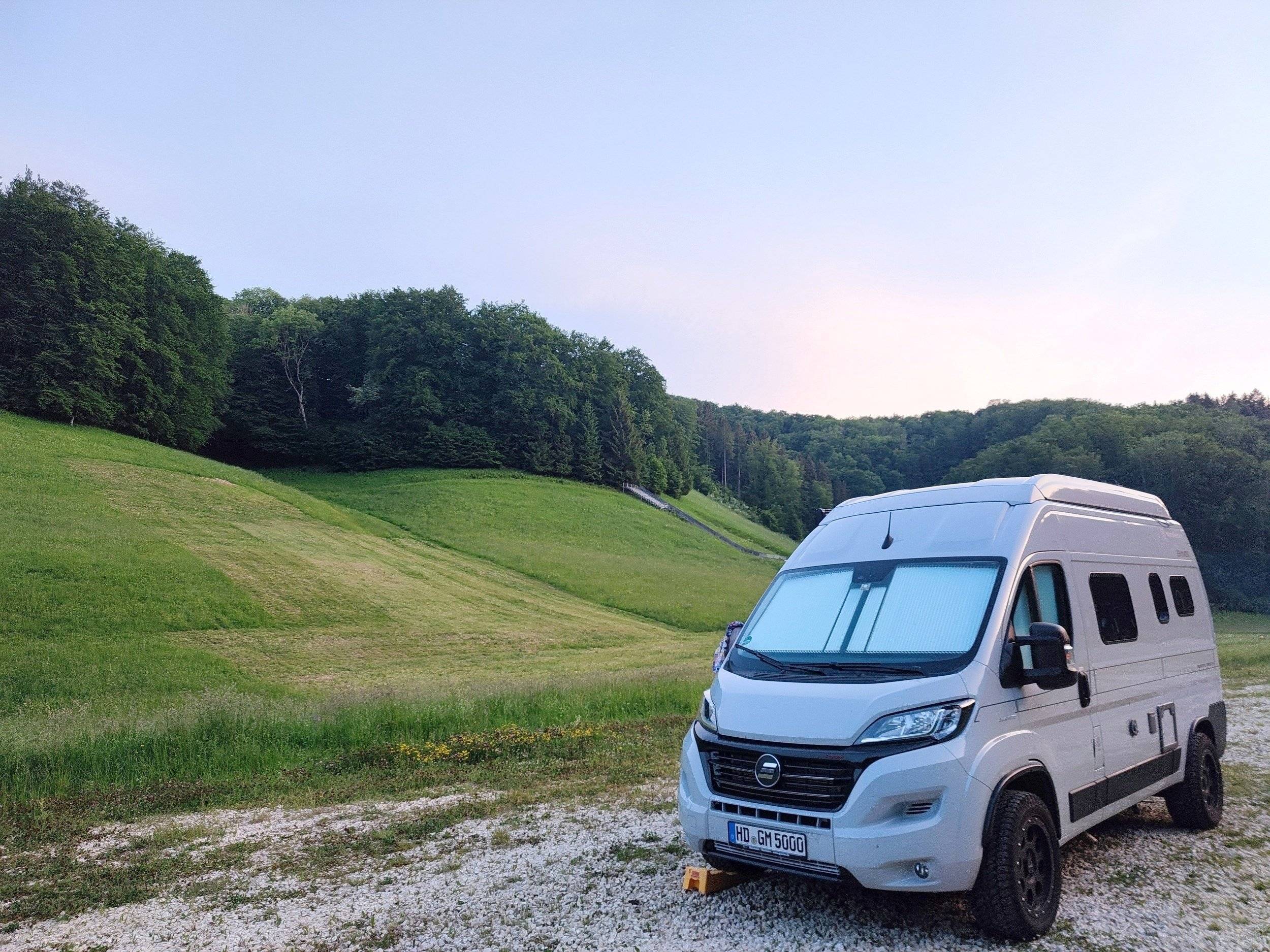 Vista de 3/4 Fiat Fiat Ducato - Yescapa