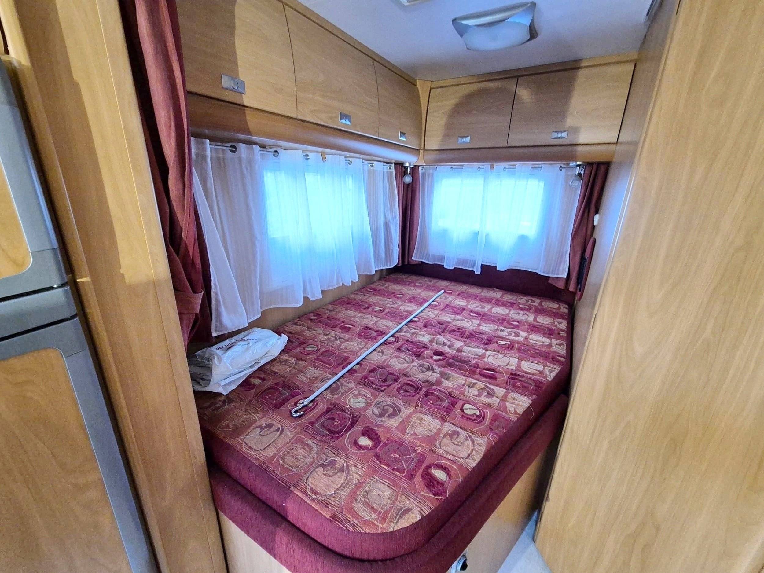 Berth Fiat Ducato 2,8 l 115 ch/Al-Ko - Yescapa