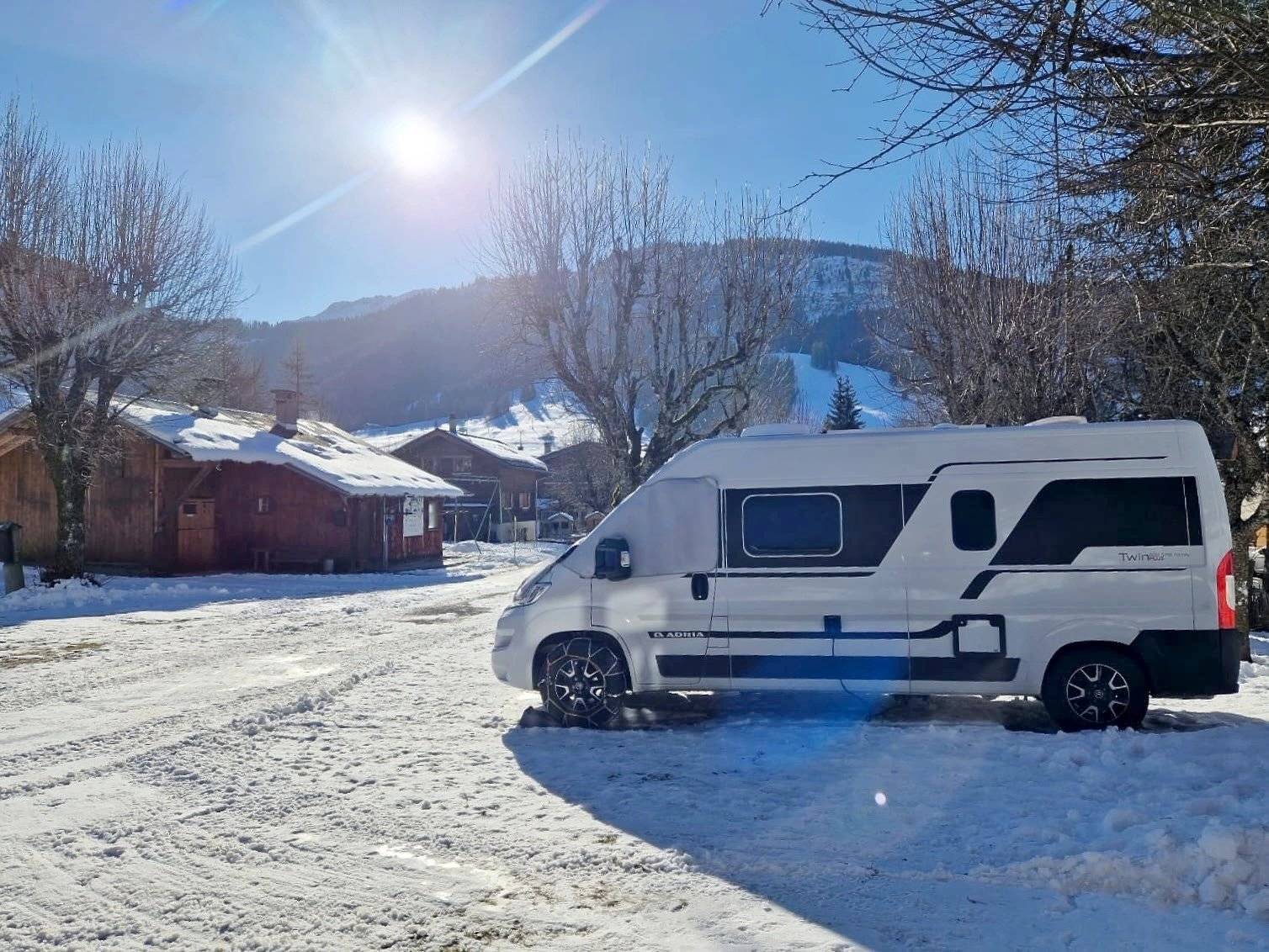 Adria Twin 600 SPB Family