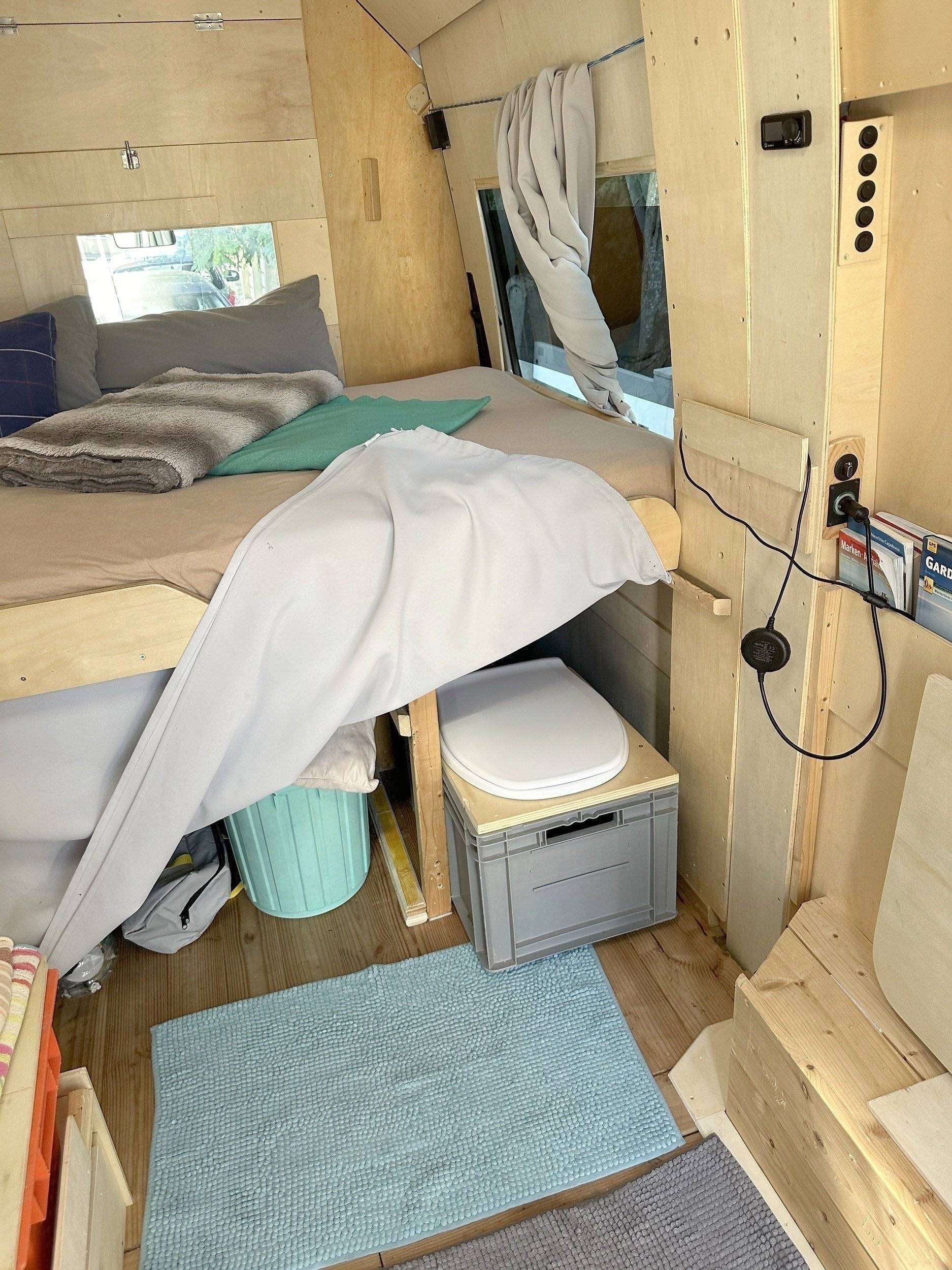 Berth Mercedes Sprinter 2,2 l CDI 129 ch. - Yescapa