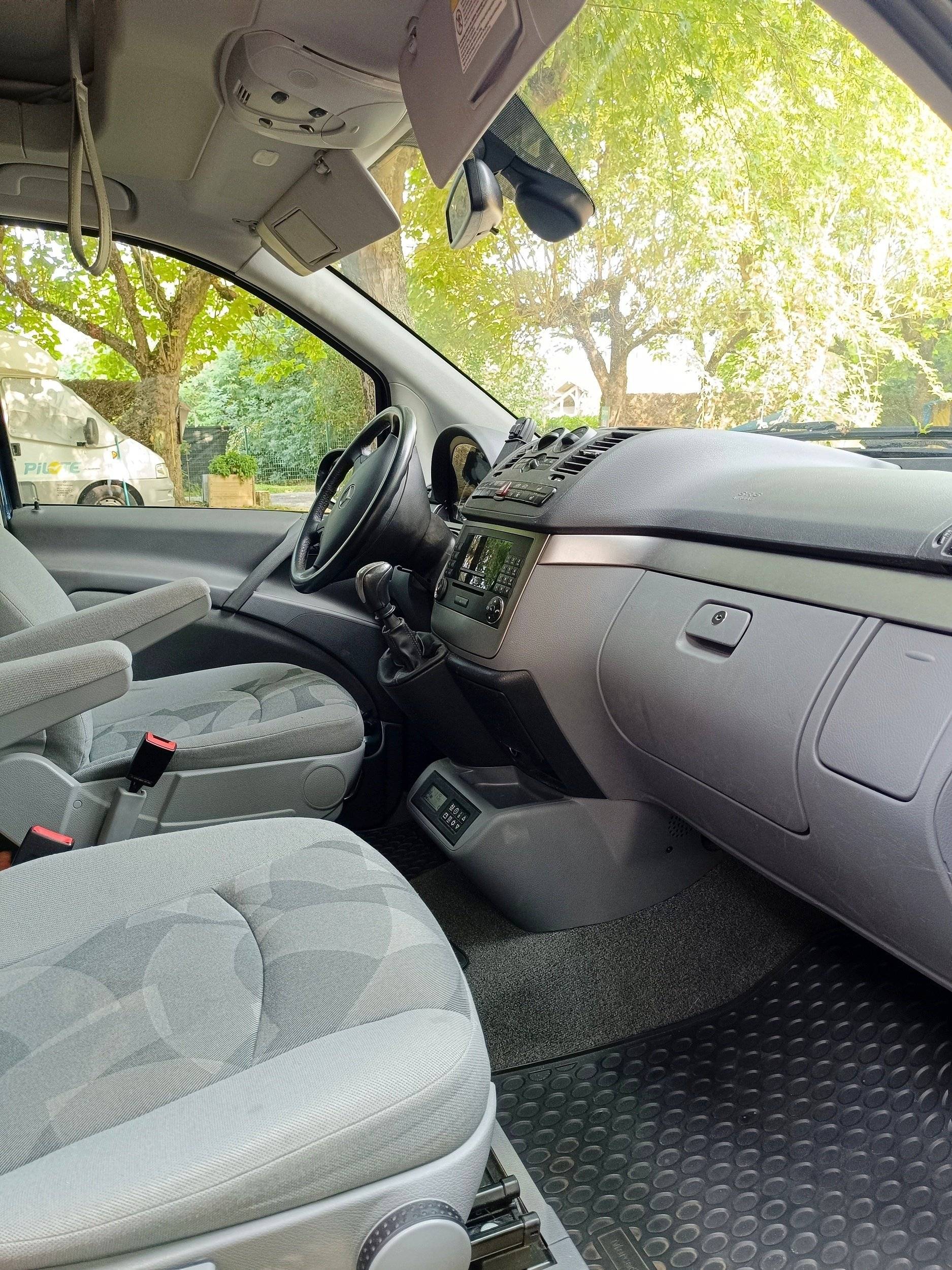 Volkswagen Mercedes Marco polo