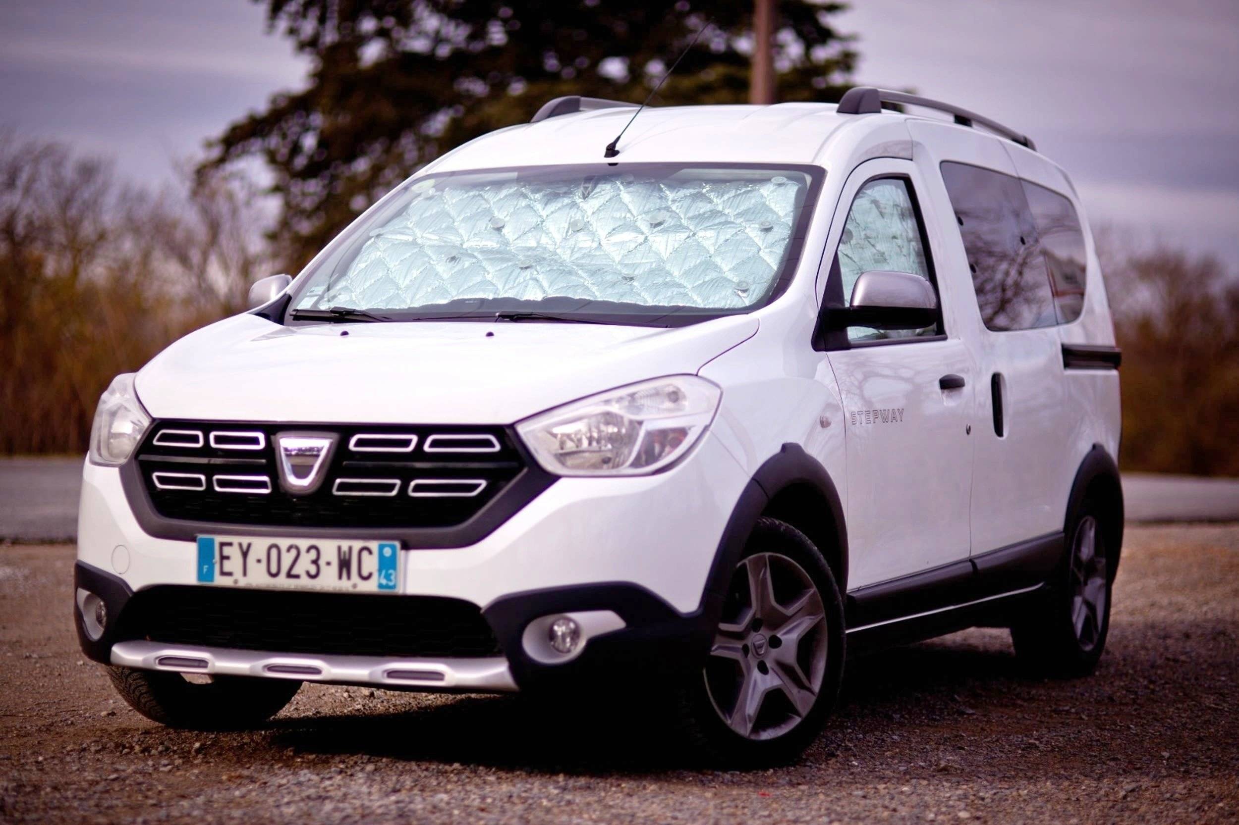 Vista del vehicle angle davanter Renault - Yescapa