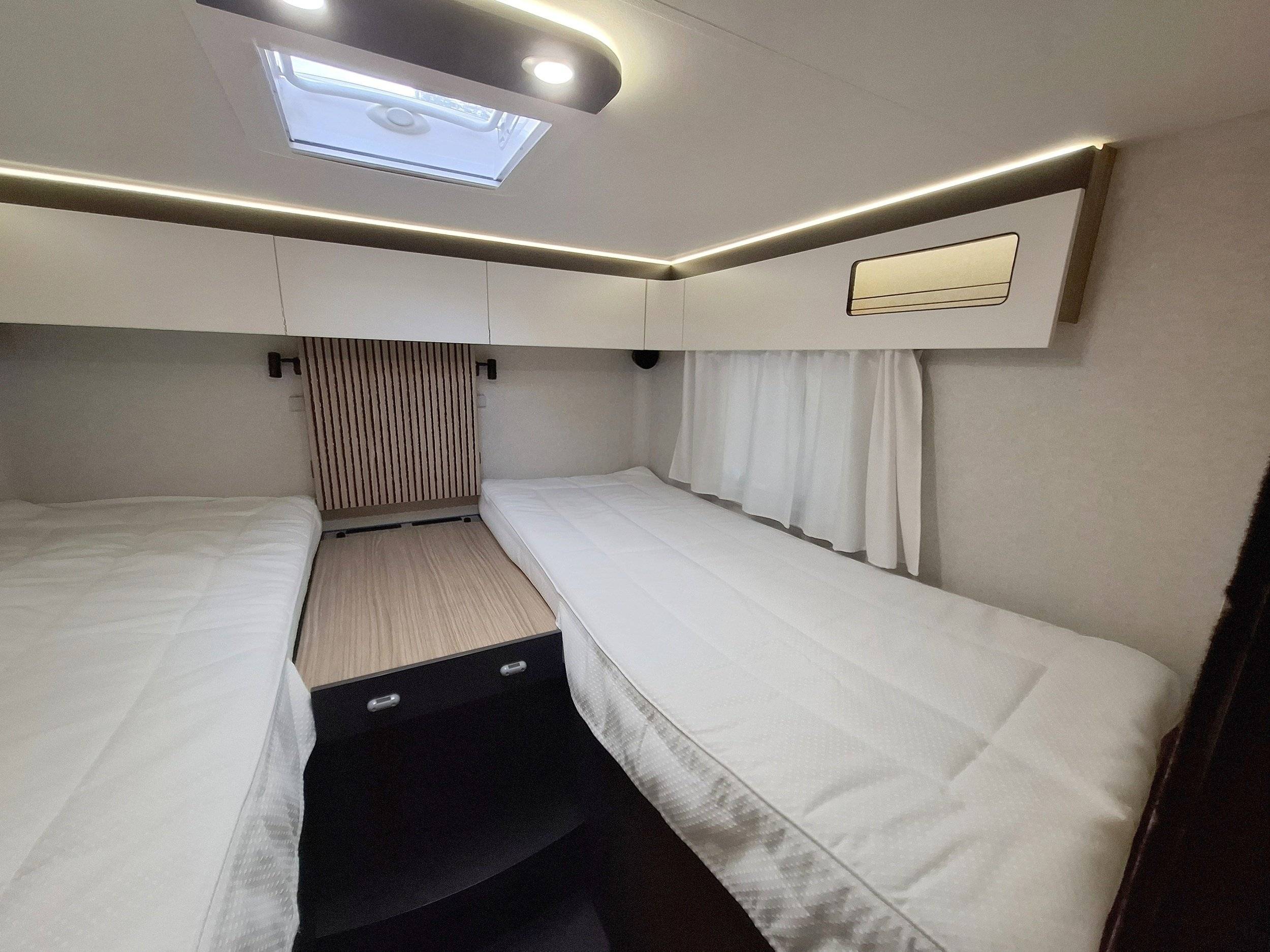 Dormidas Fiat Fiat Ducato, 2.3 l 140 Multijet, Euro 6d-Temp - Yescapa