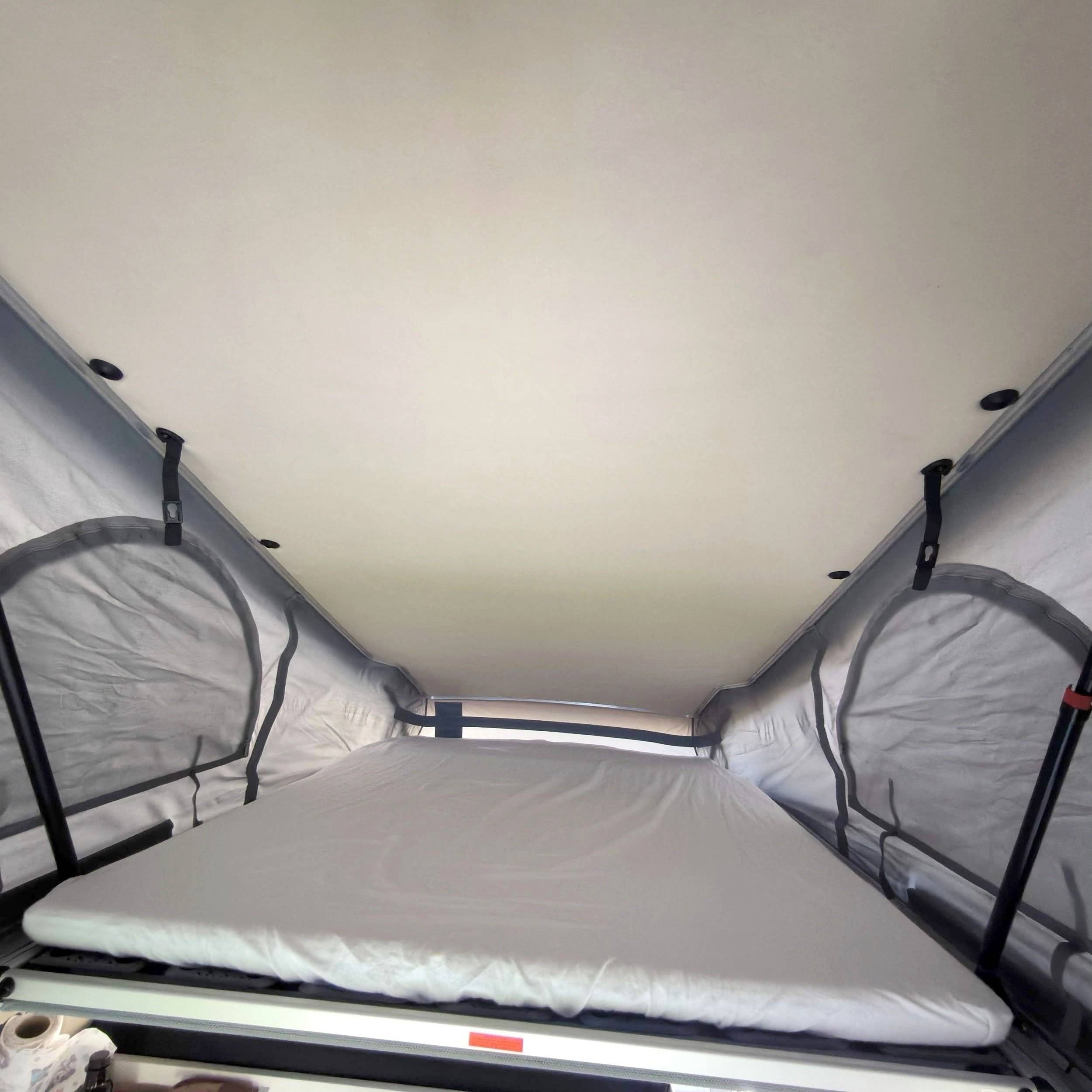 slaapplaatsen Ford CUSTOM TRANSIT - Yescapa