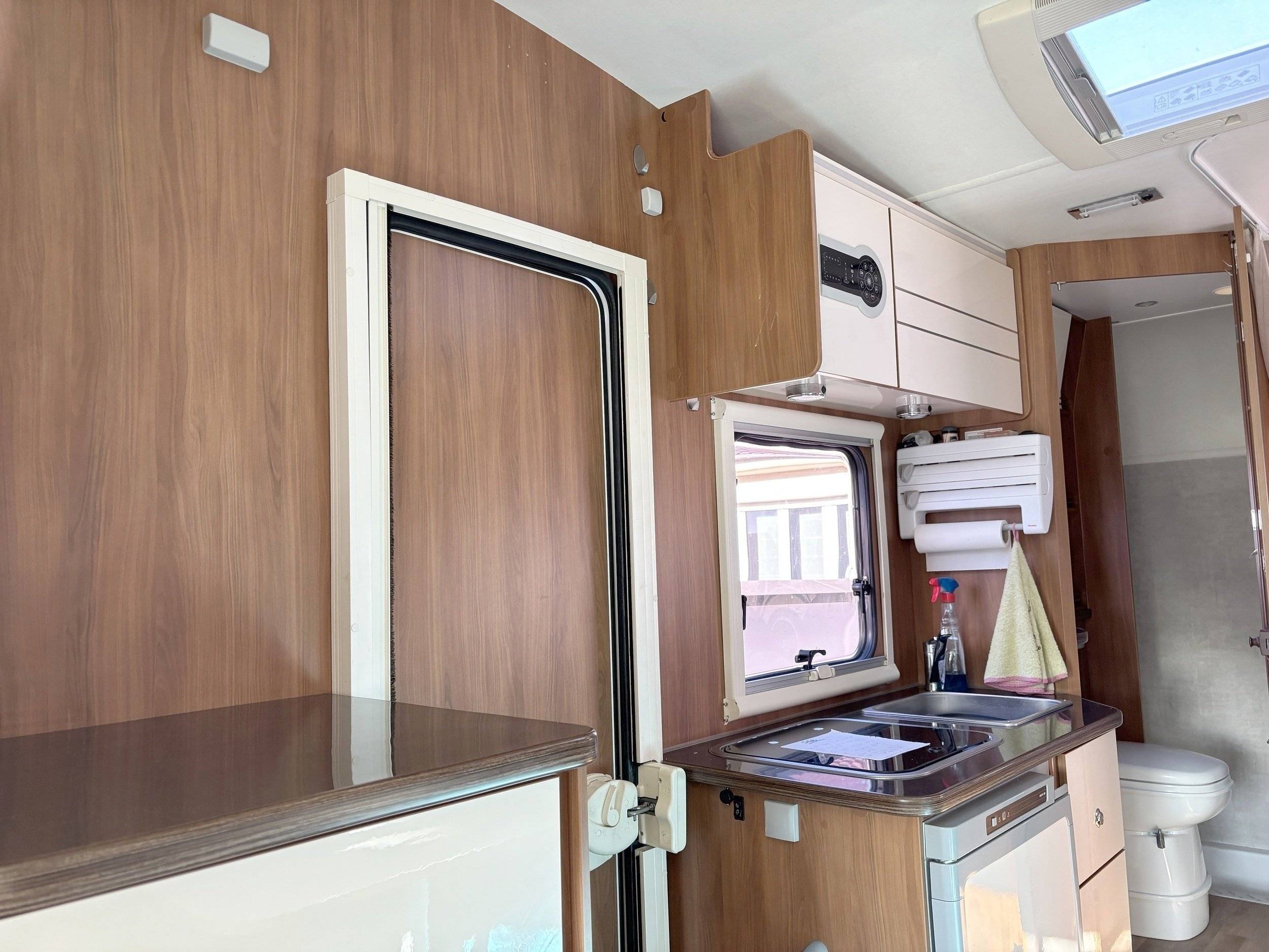 Coin cuisine Renault Master 2,3 l dci 130 ch - Yescapa