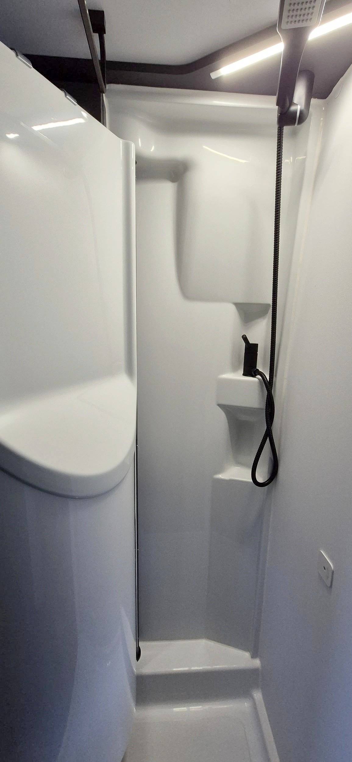 Adria Ducato 2,3 l 180 ch