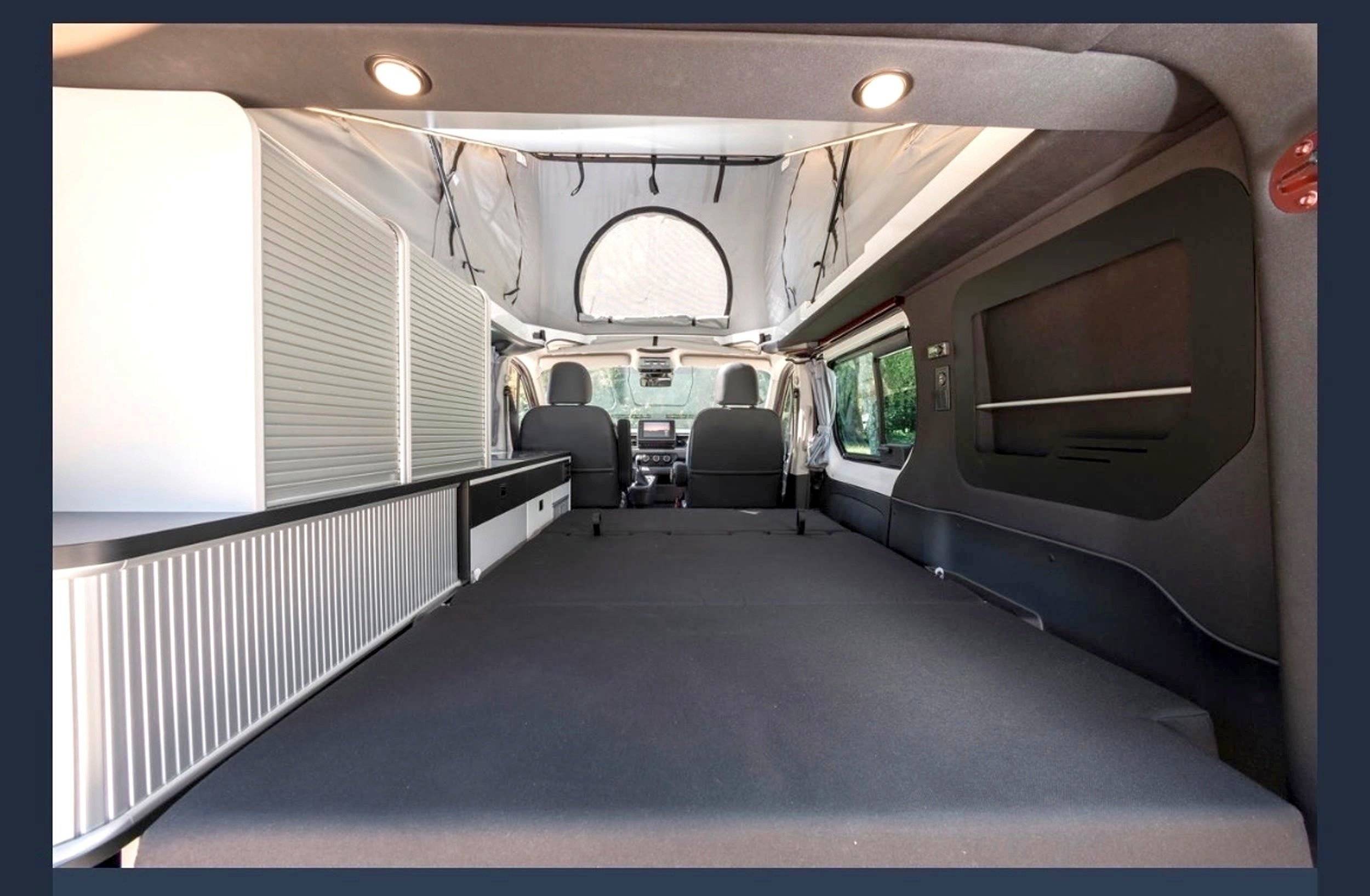 Schlafplätze Renault Trafic SpaceNomad III Grand 2.0L 170ch - Yescapa