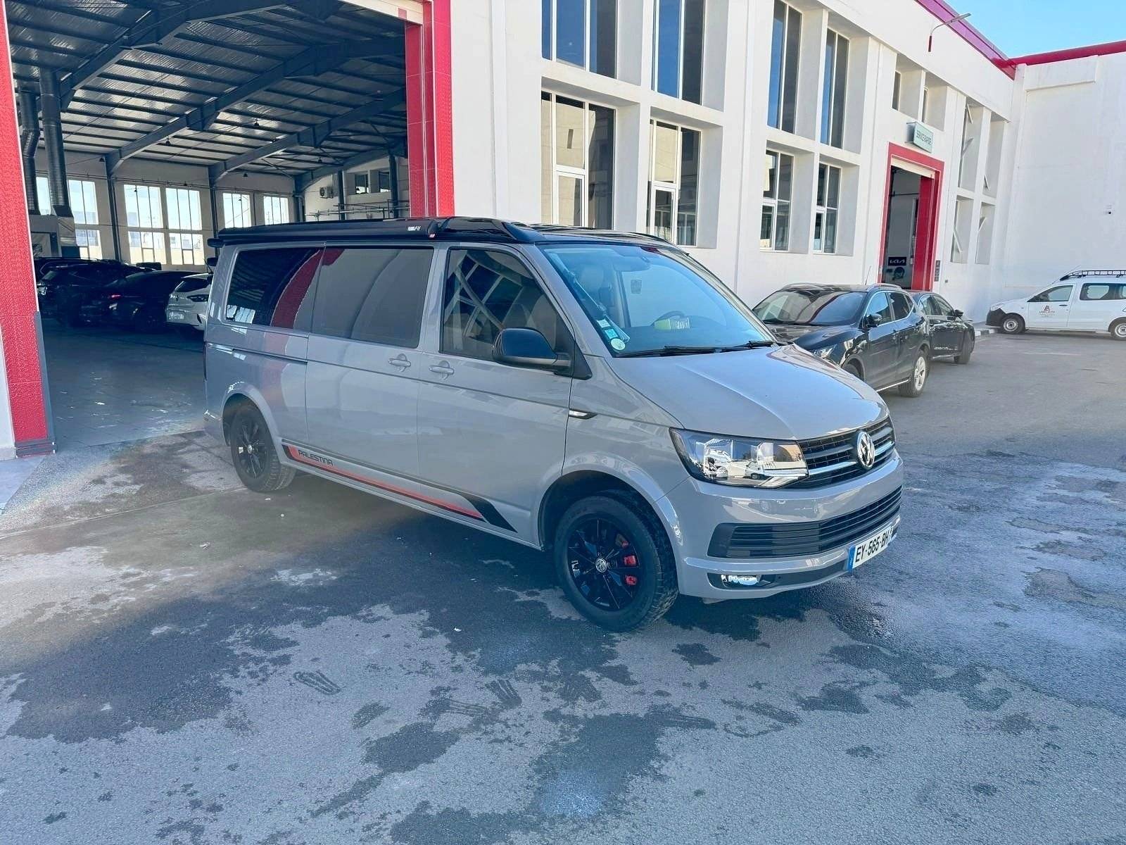 Vue avant de 3/4 Volkswagen T6 2 l TDI 150 ch - Yescapa