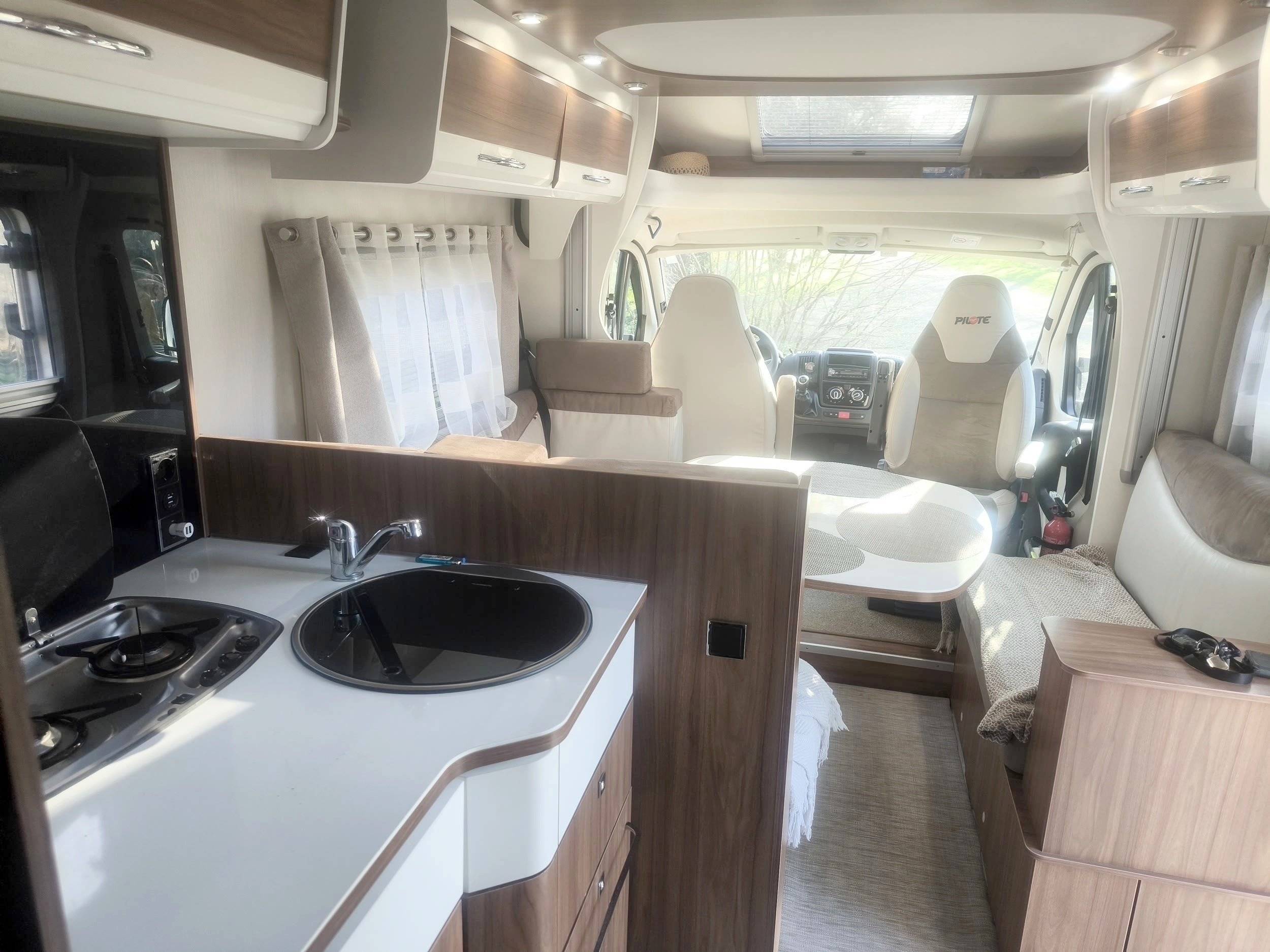 Coin repas Fiat Ducato 2,3 l Multijet 130 ch. - Yescapa