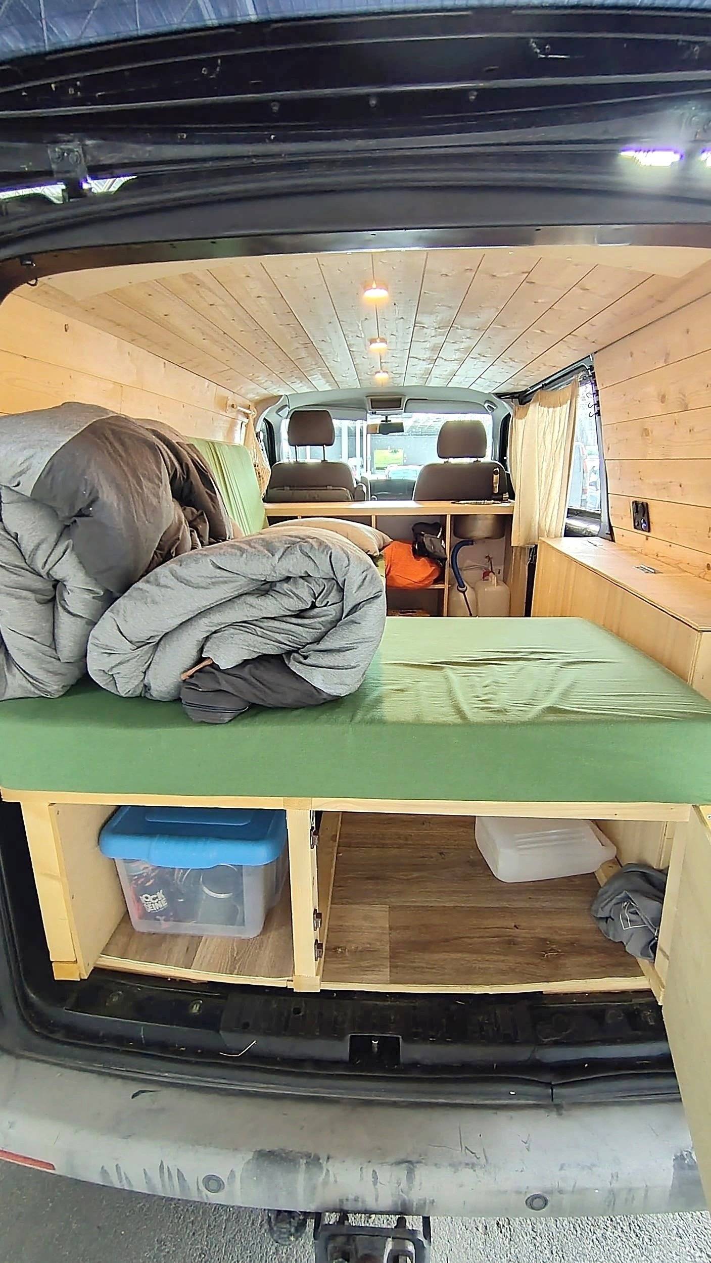 Letti Volkswagen TRANSPORTER T5 - Yescapa