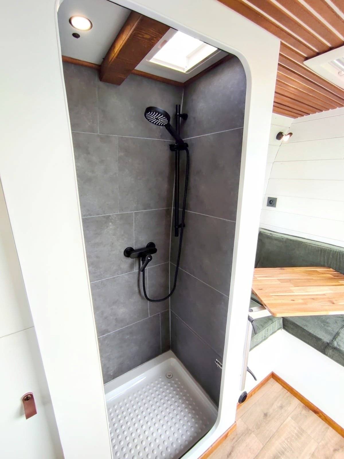 Arti'Van 2,0 l 140 ch