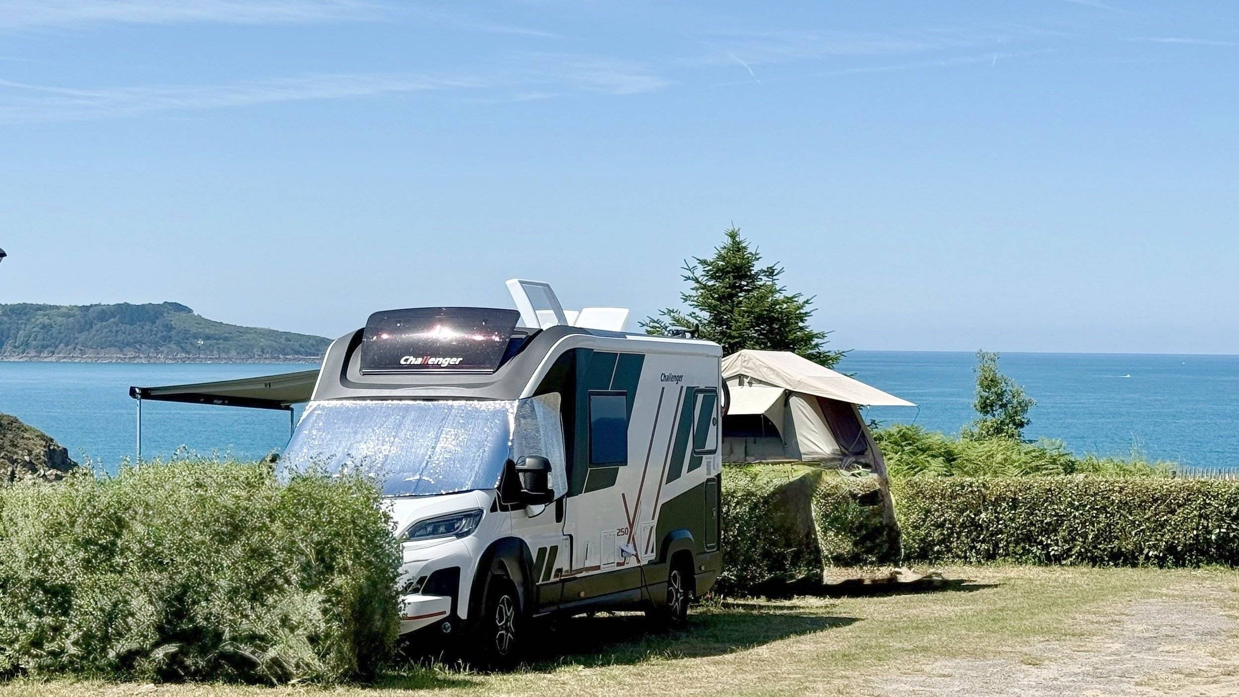 Challenger Challenger 250 Open Edition