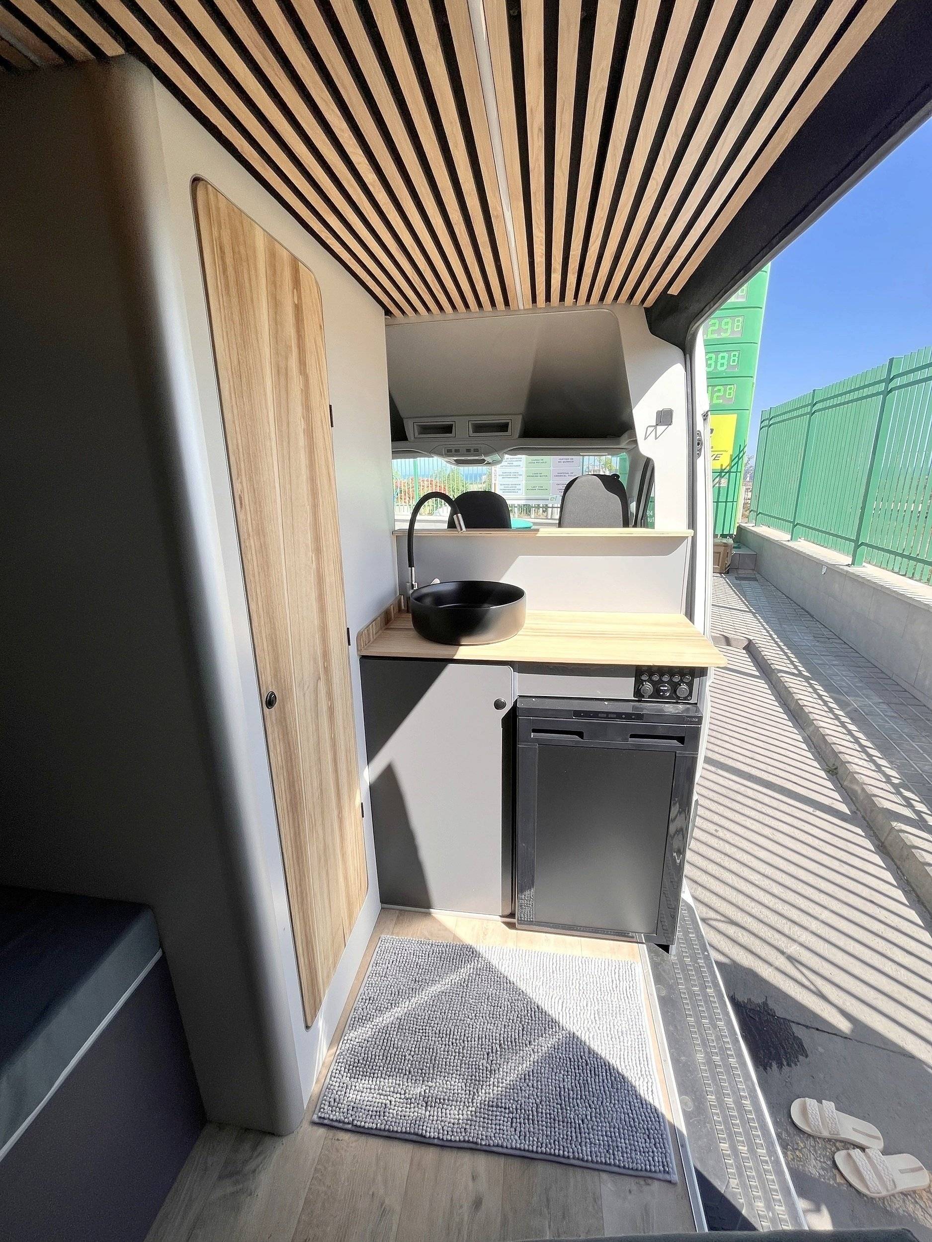 Kitchen Volkswagen Crafter 35 2 l 163 ch - Yescapa