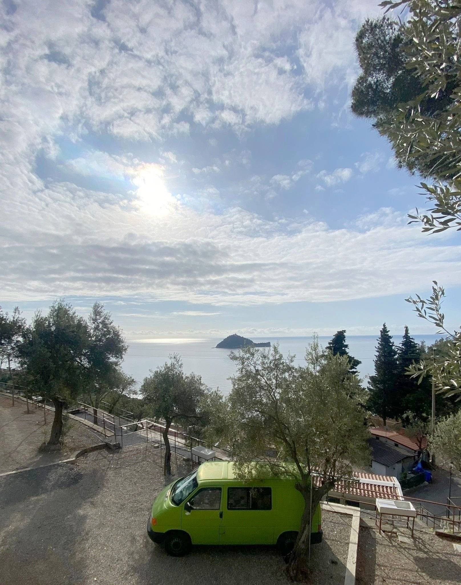 Volkswagen Caddy 2,5 l TDI 102 ch