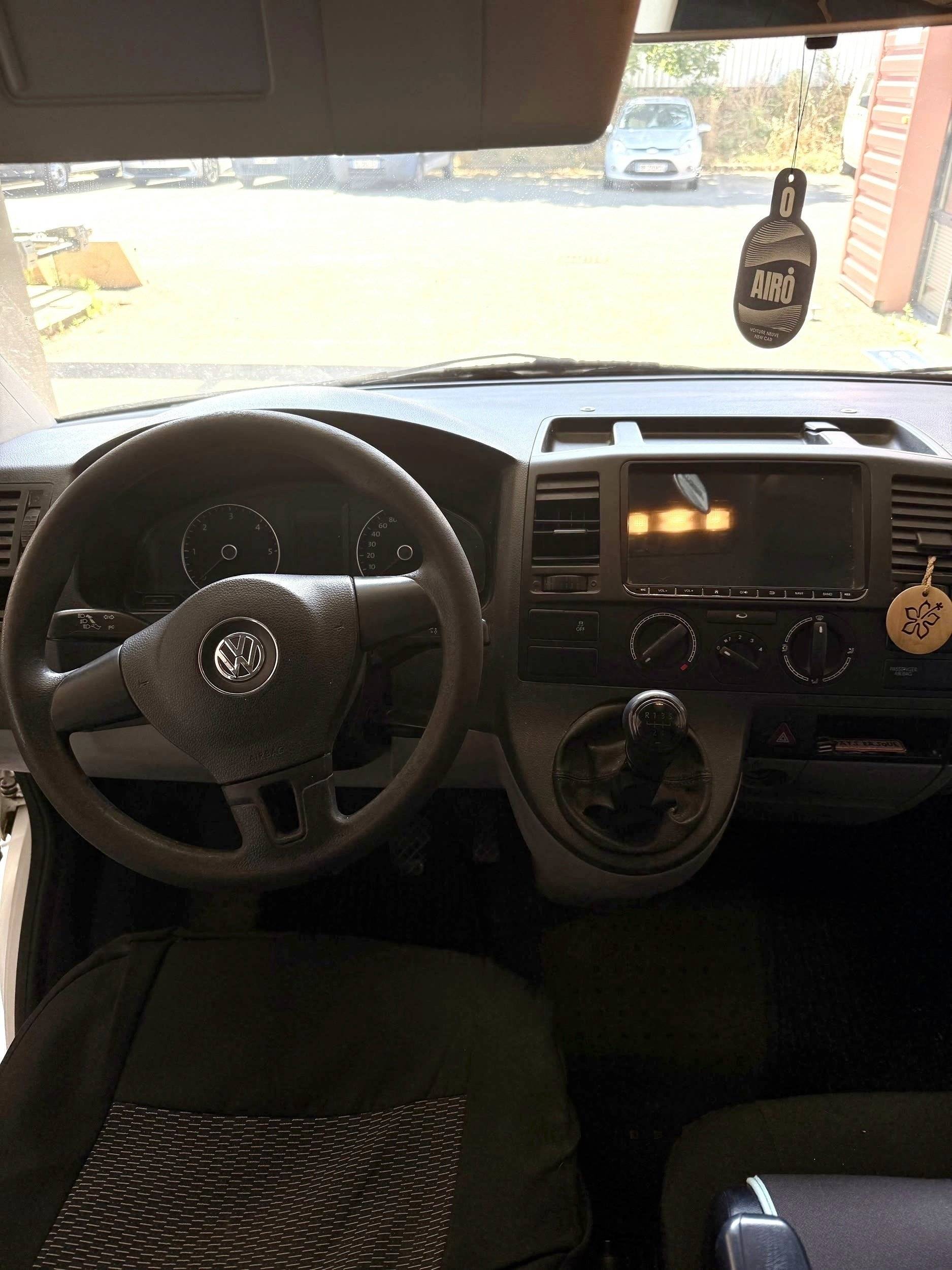 Volkswagen T5 2,0 l 102 ch