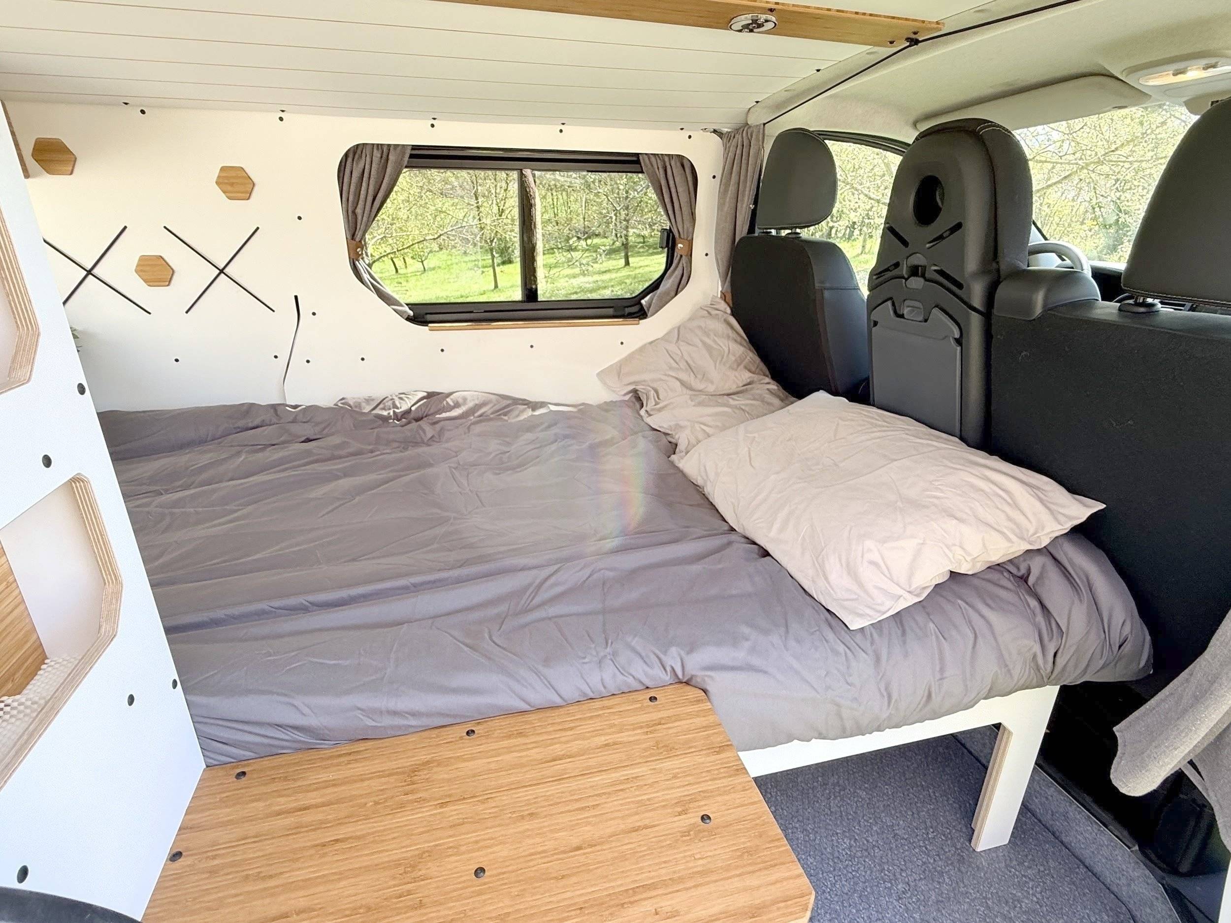 Van Mania Kit North