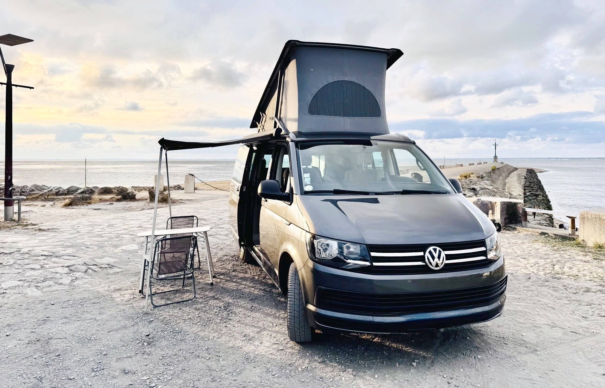 Volkswagen T6 California Coast