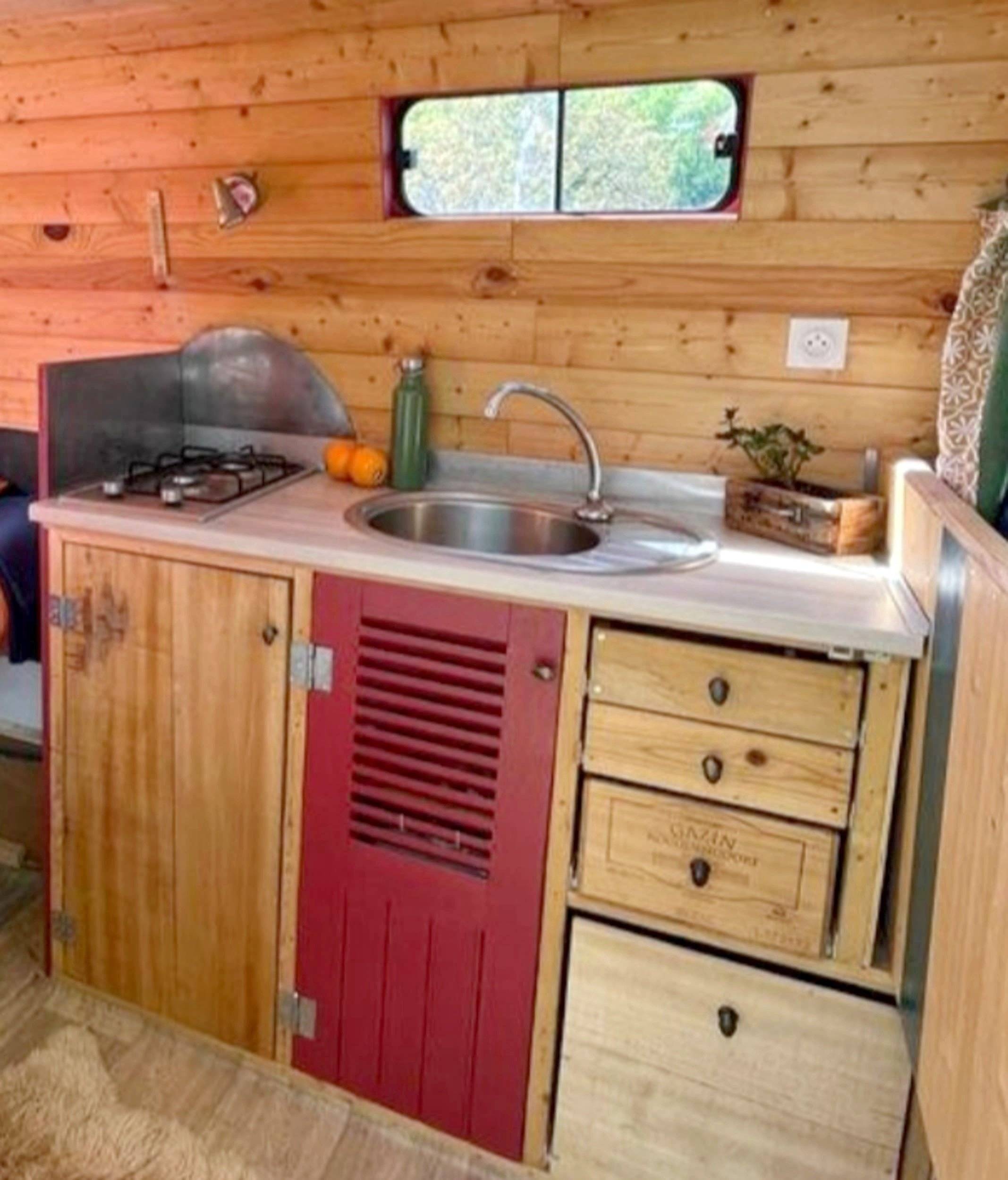 Angolo cucina Fiat Ducato 2.0 l 115 ch - Yescapa