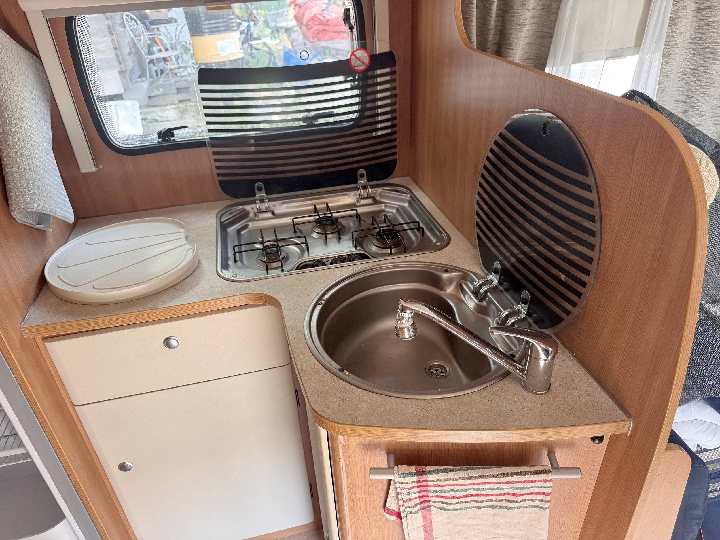 Challenger Transit 2,4 l 140 ch