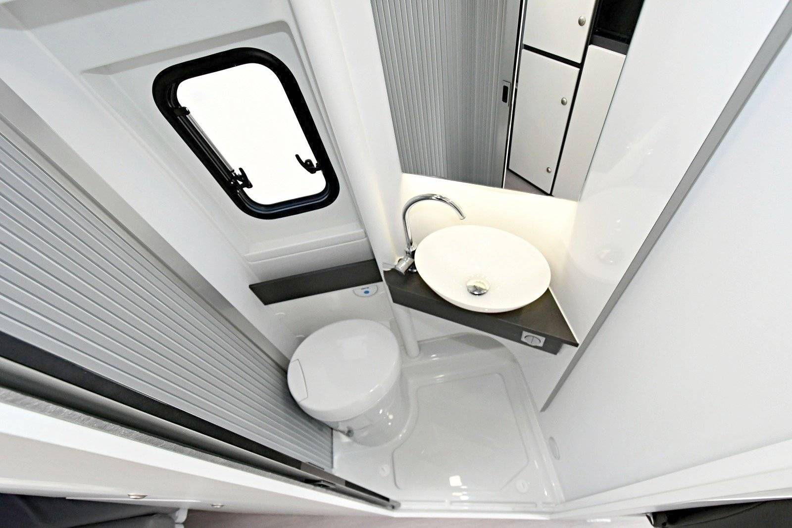 Adria Adria Twin PLUS 600 SPB Family