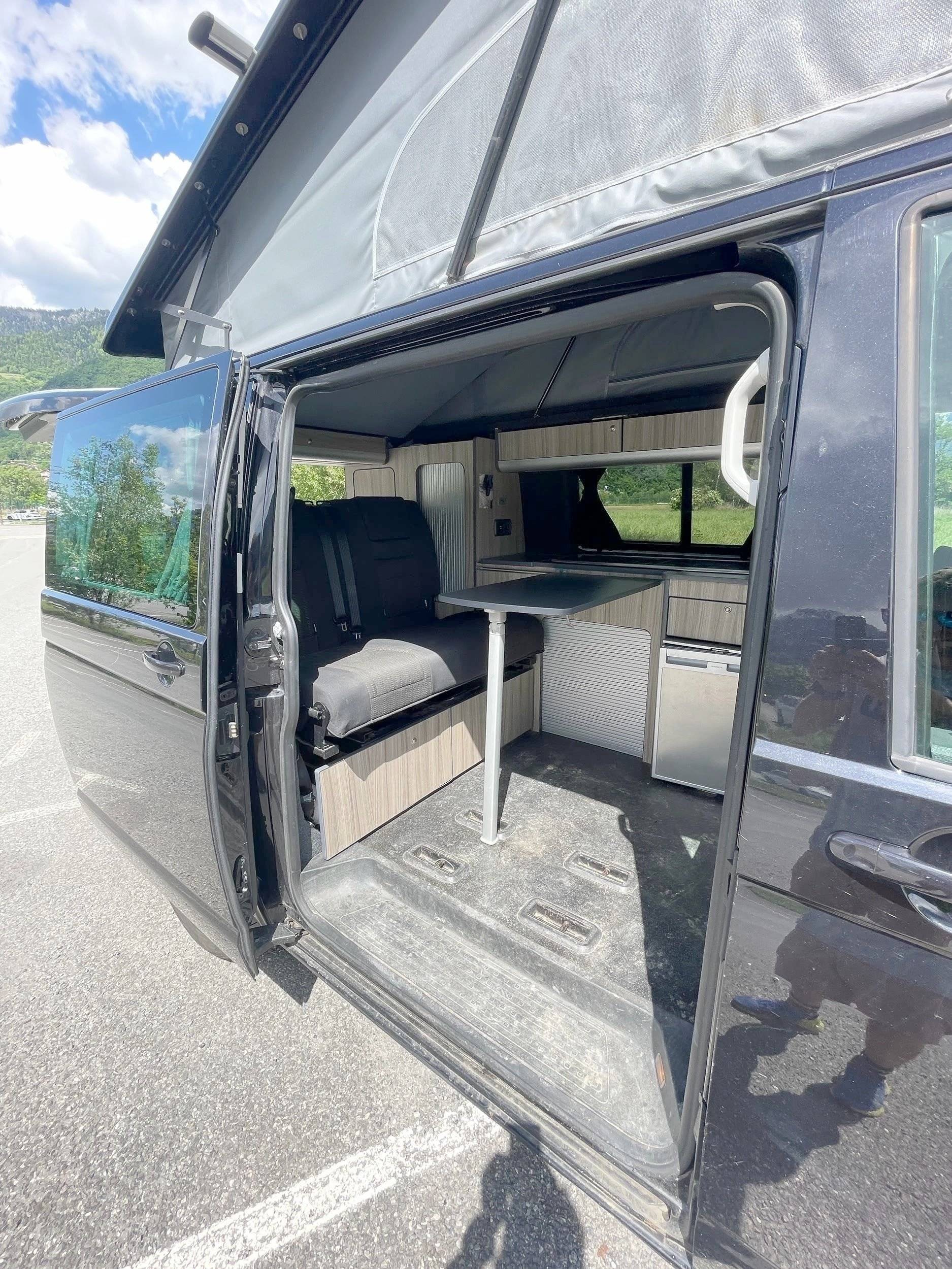 Comedor Volkswagen Volkswagen Caravelle t6 - Yescapa