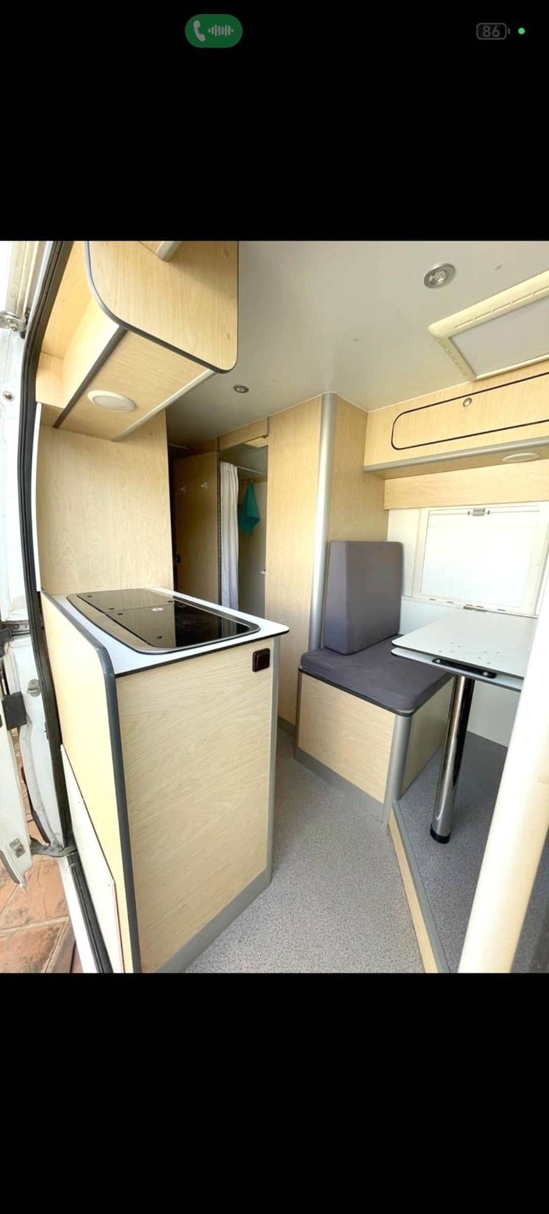 Dining Area Fiat Ducato 2,3 l Multijet. - Yescapa