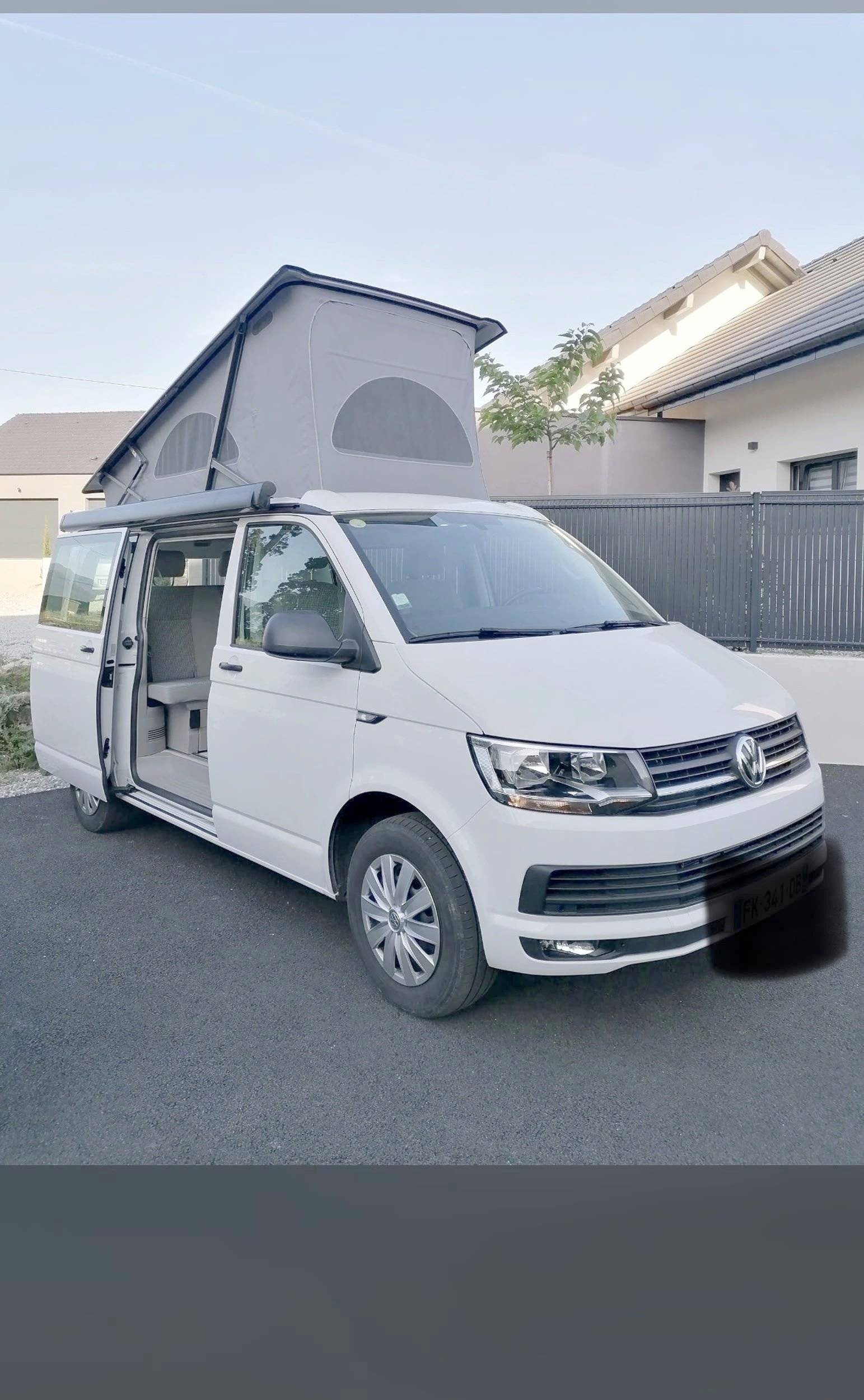 Volkswagen Volkswagen T6 California COAST